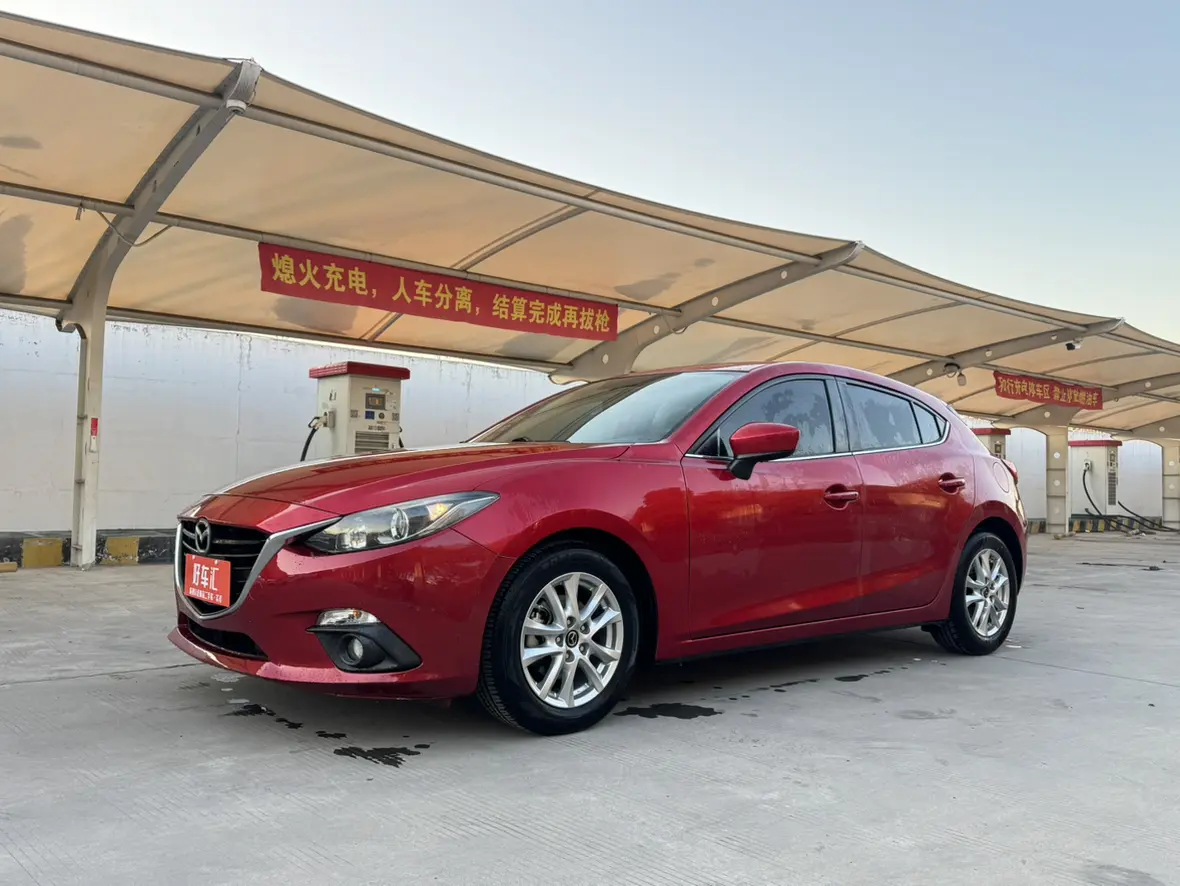 Mazda Axela (Mazda3)  из Китая