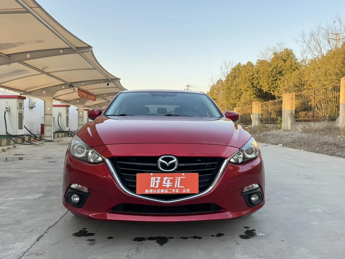 Mazda Axela (Mazda3)  из Китая