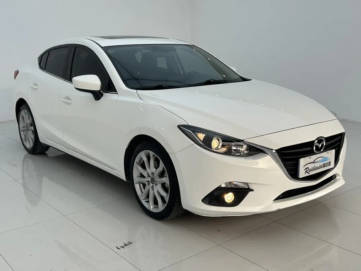 Mazda Axela (Mazda3)  из Китая
