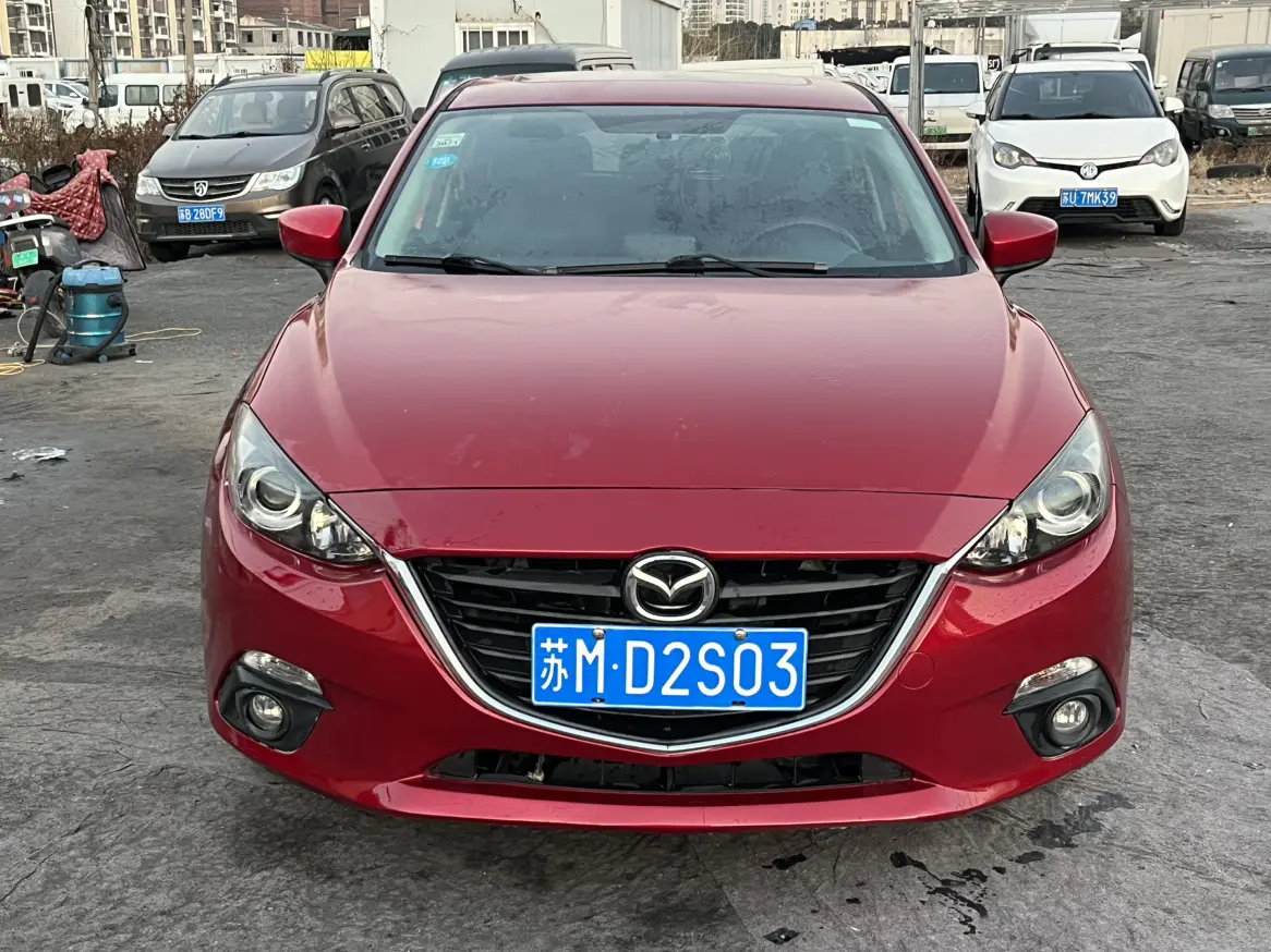 Mazda Axela (Mazda3)  из Китая