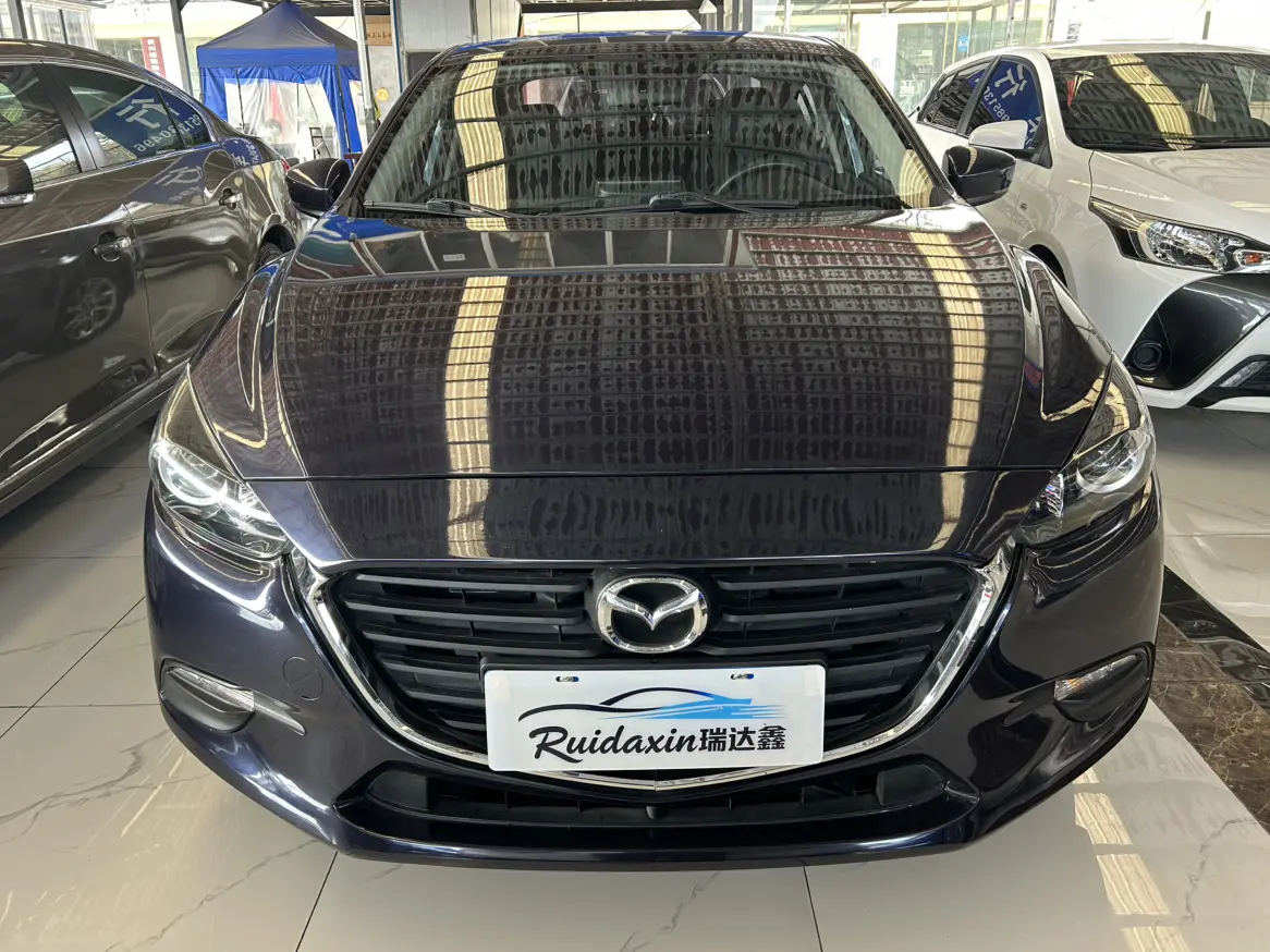 Mazda Axela (Mazda3)  из Китая