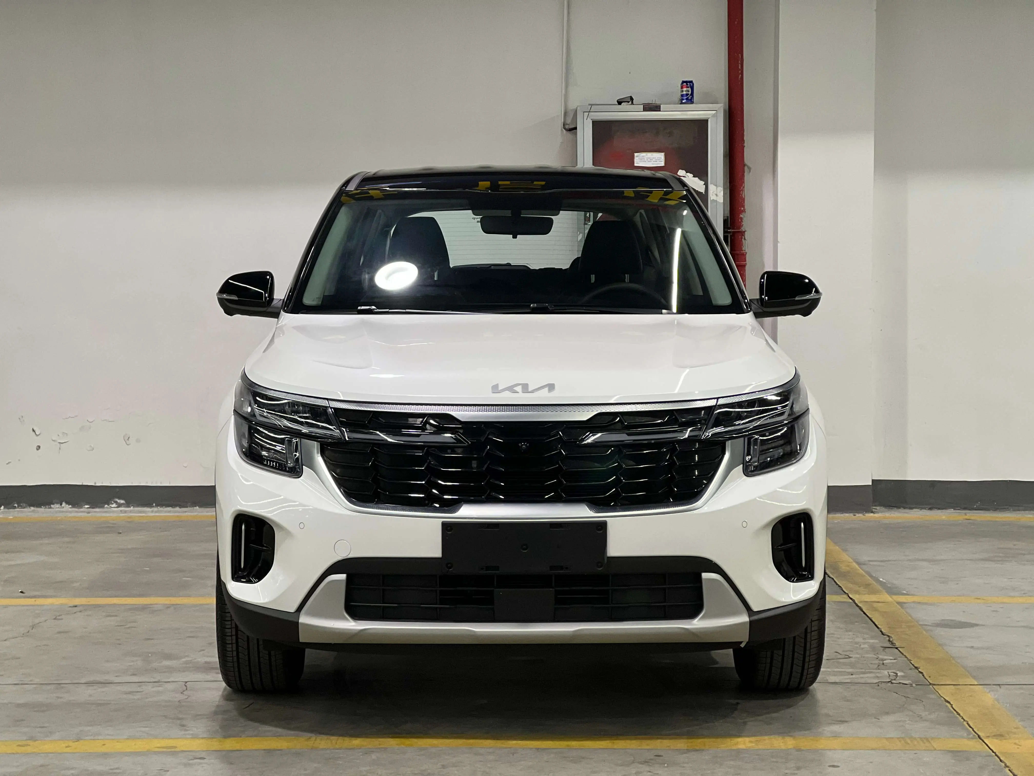 Kia Seltos  из Китая