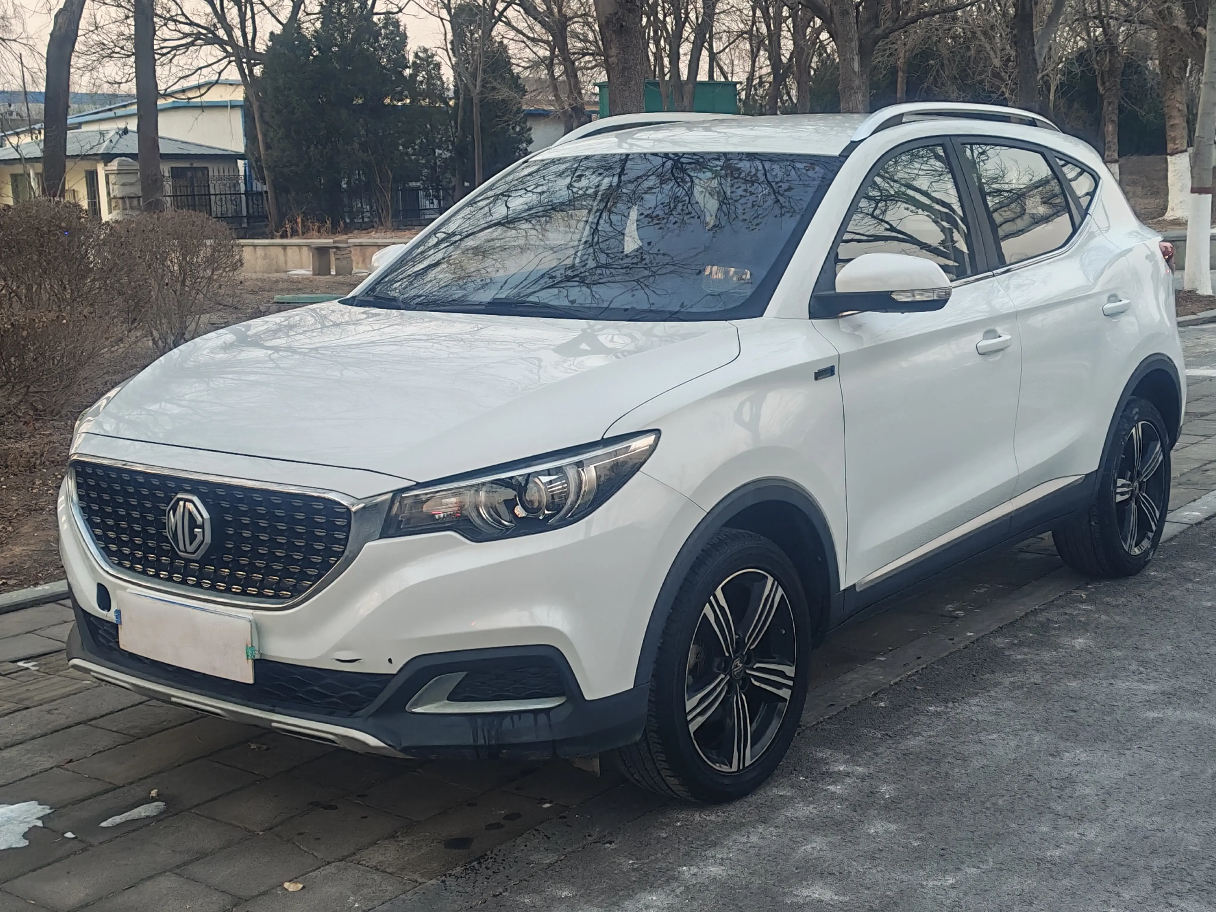 MG ZS  из Китая