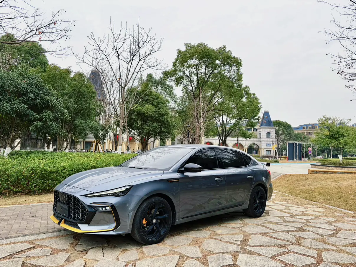 MG 6  из Китая