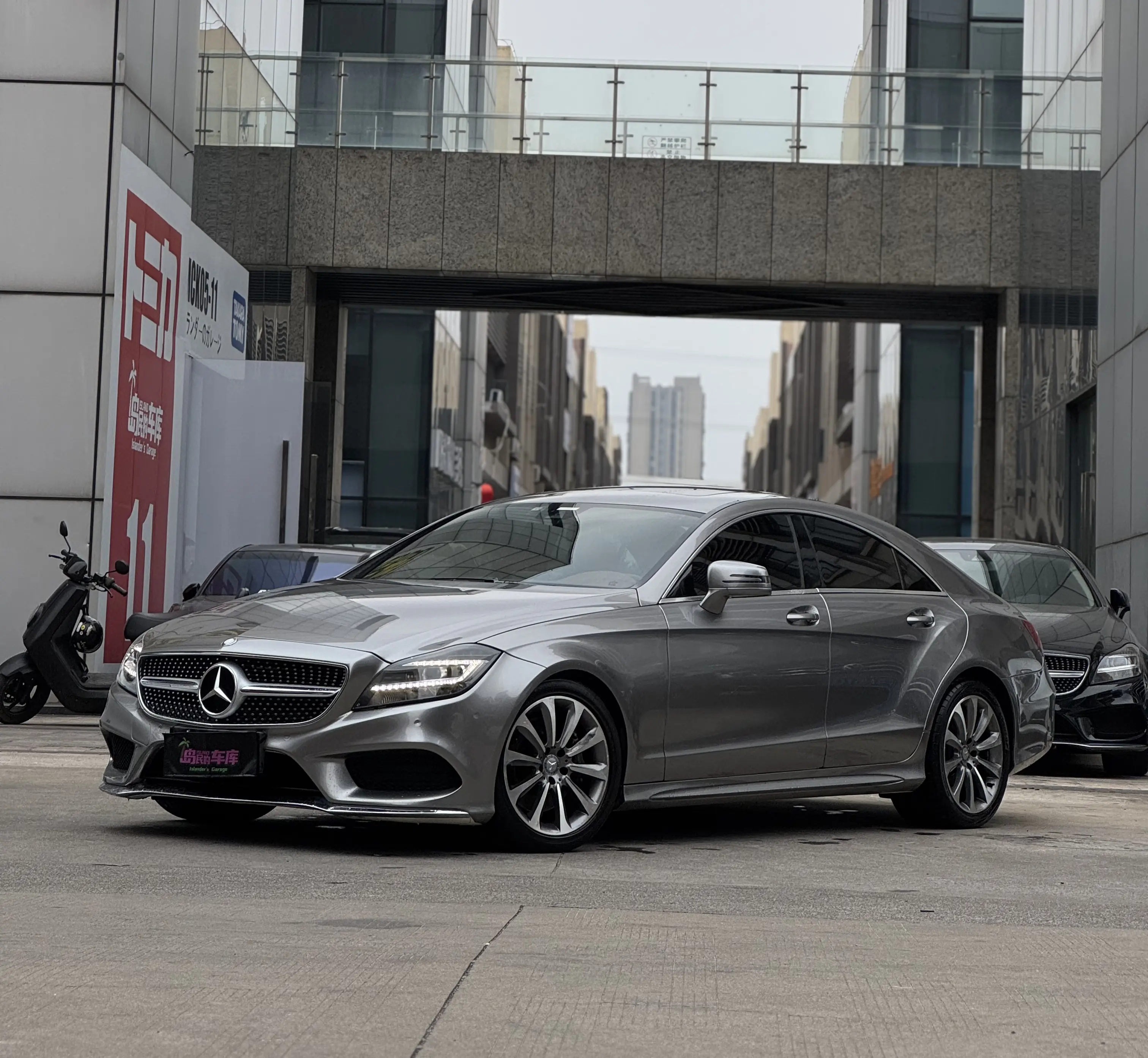 Mercedes-Benz Mercedes Benz CLS  из Китая