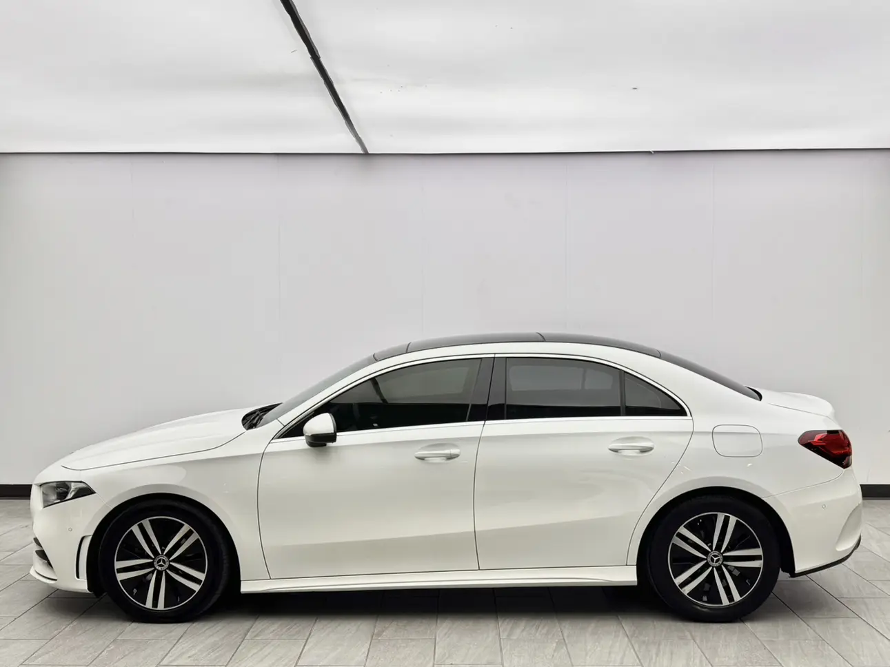 Mercedes-Benz Mercedes Benz A Class  из Китая