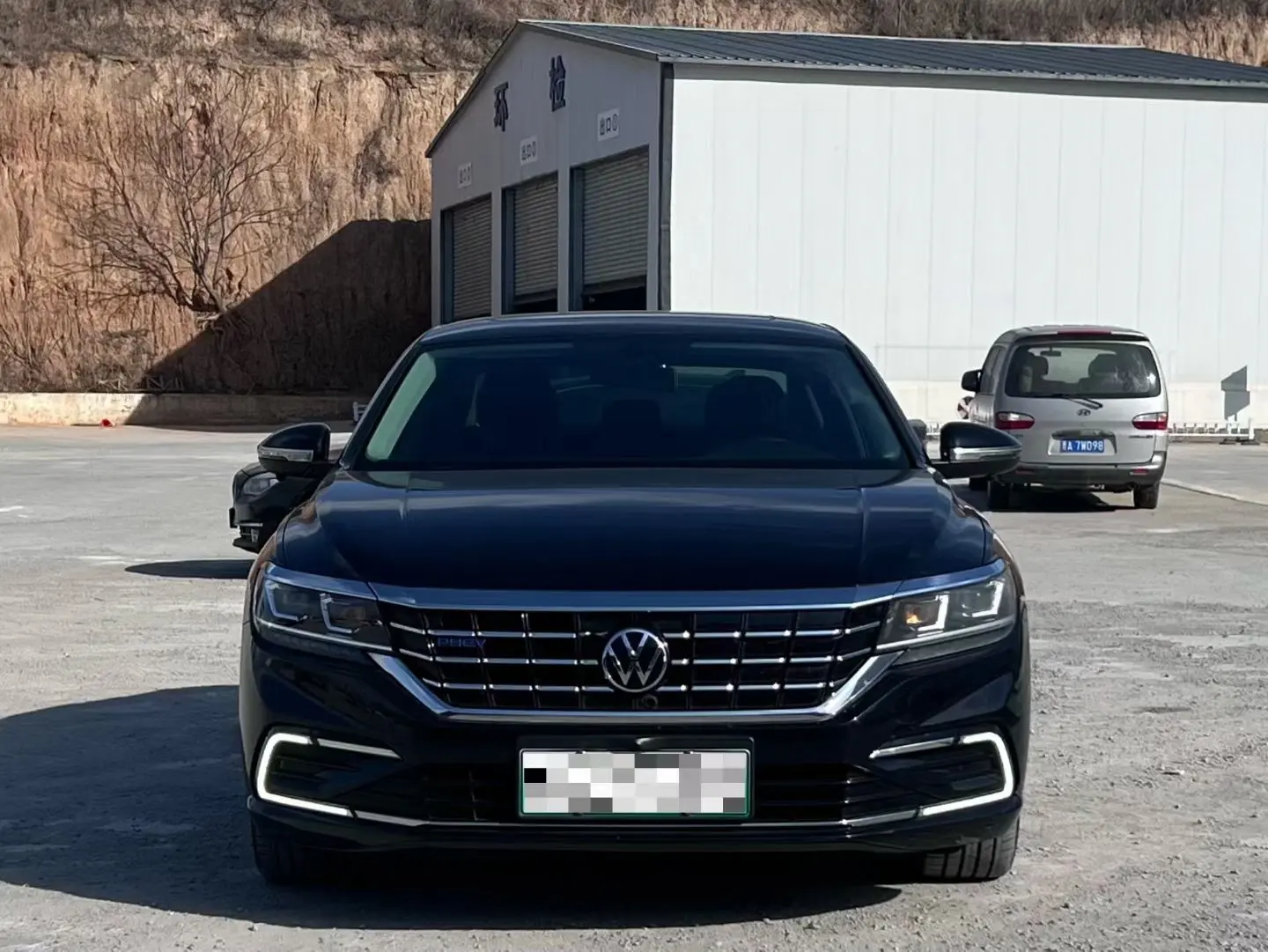 Volkswagen Passat PHEV  из Китая