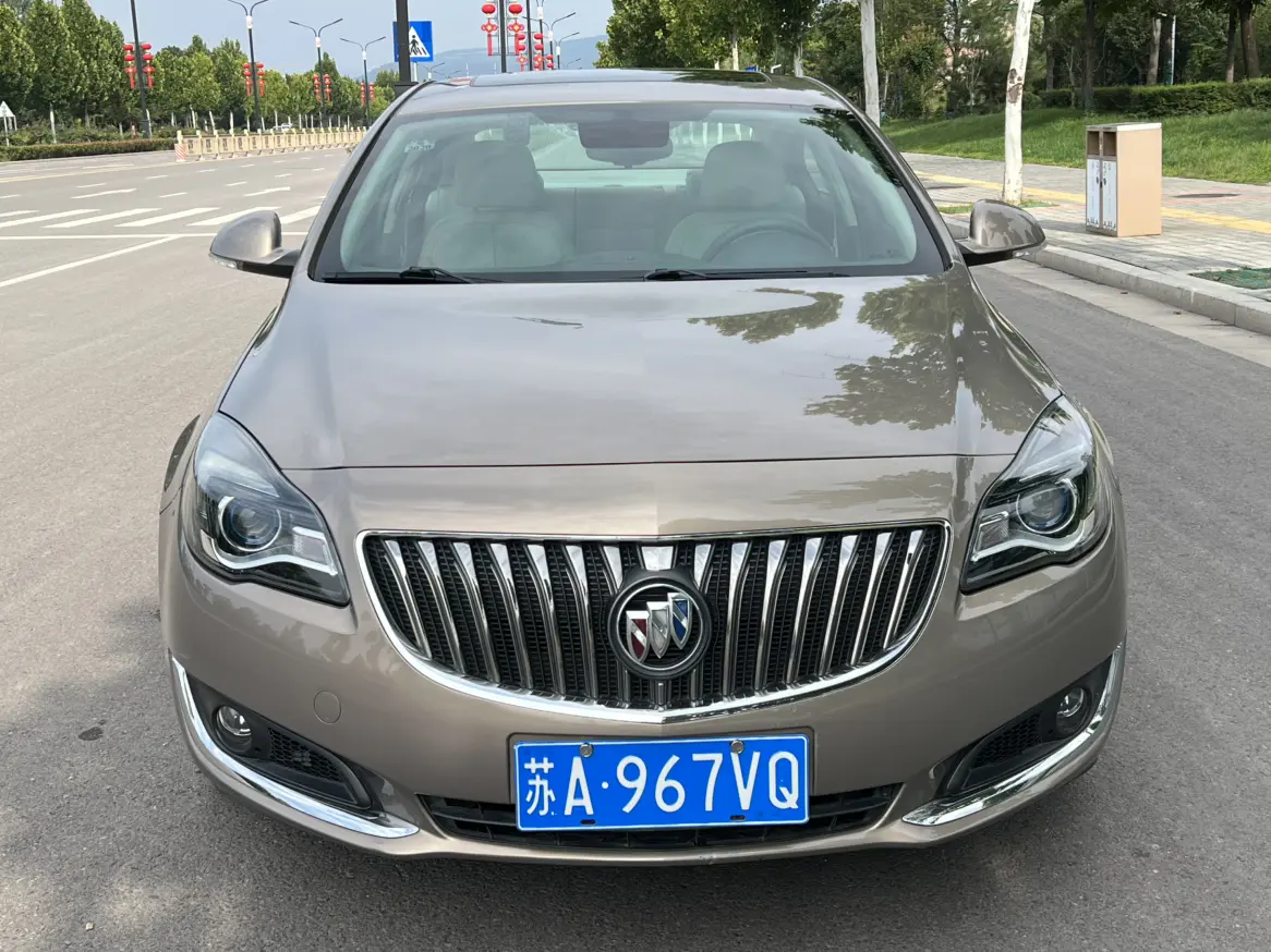 Buick Majesty  из Китая
