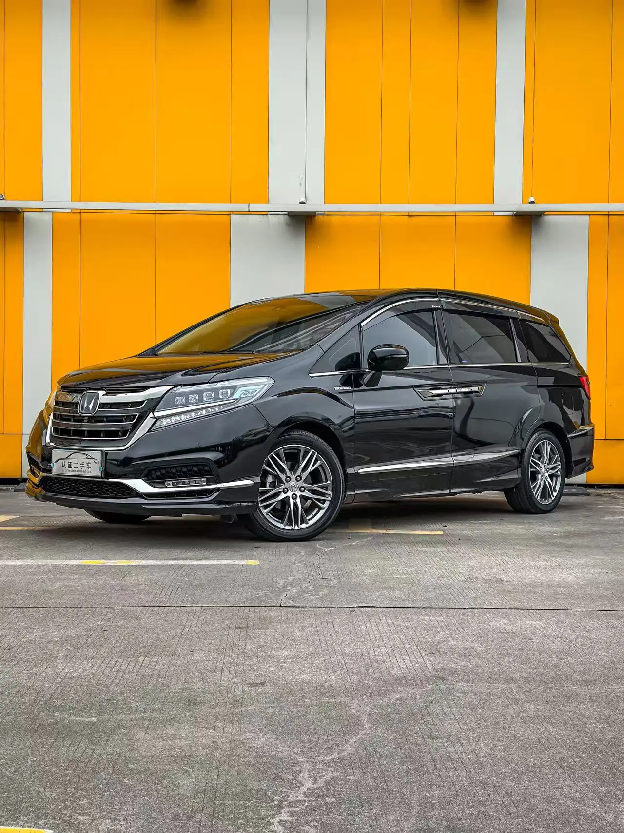 Honda Elysion (Alison)  из Китая