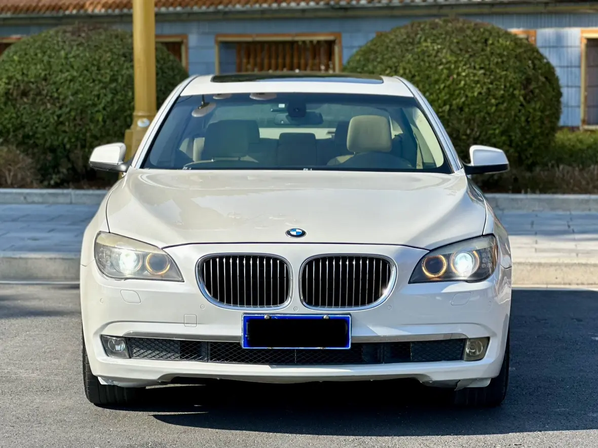 BMW 7 Series  из Китая