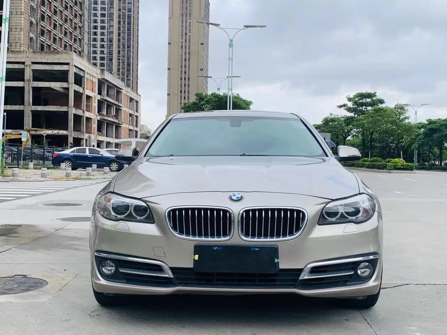 BMW 5 Series  из Китая