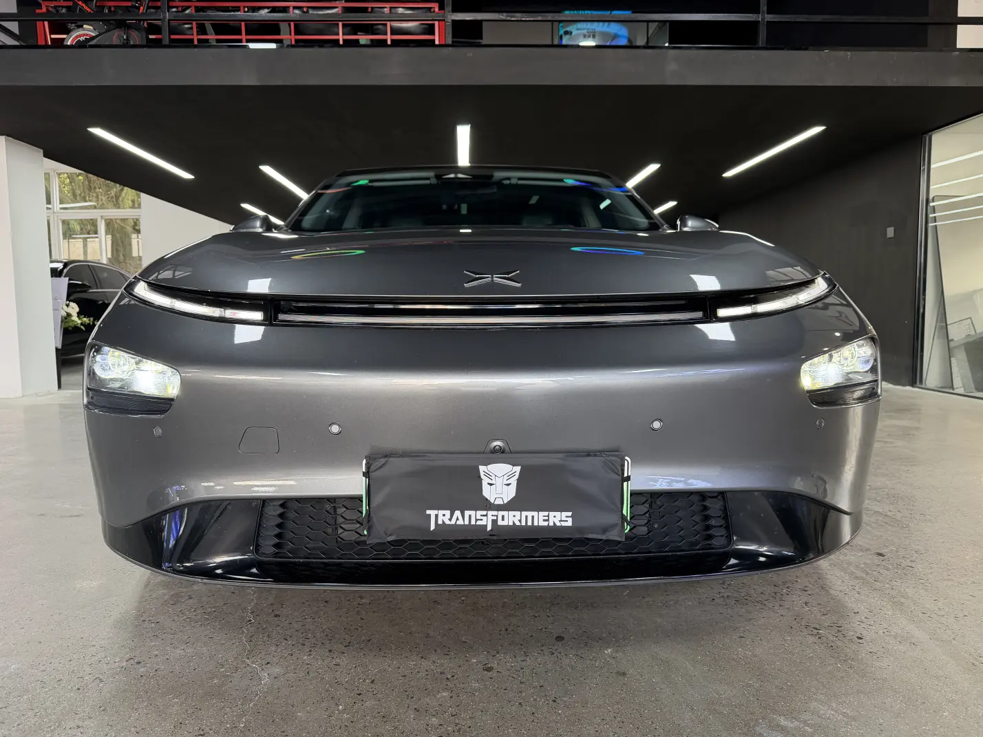 Xpeng P7  из Китая