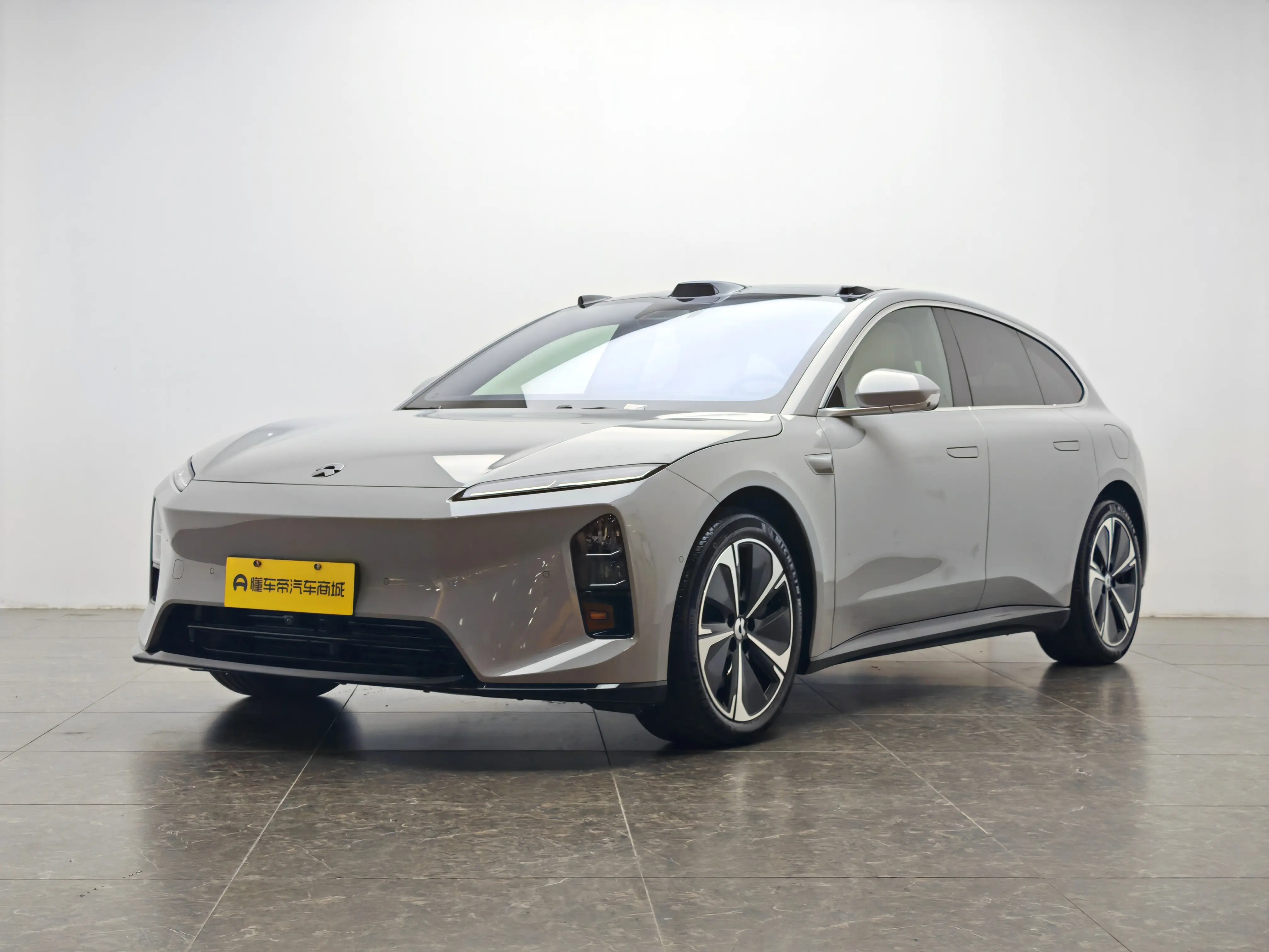 NIO ET5T  из Китая