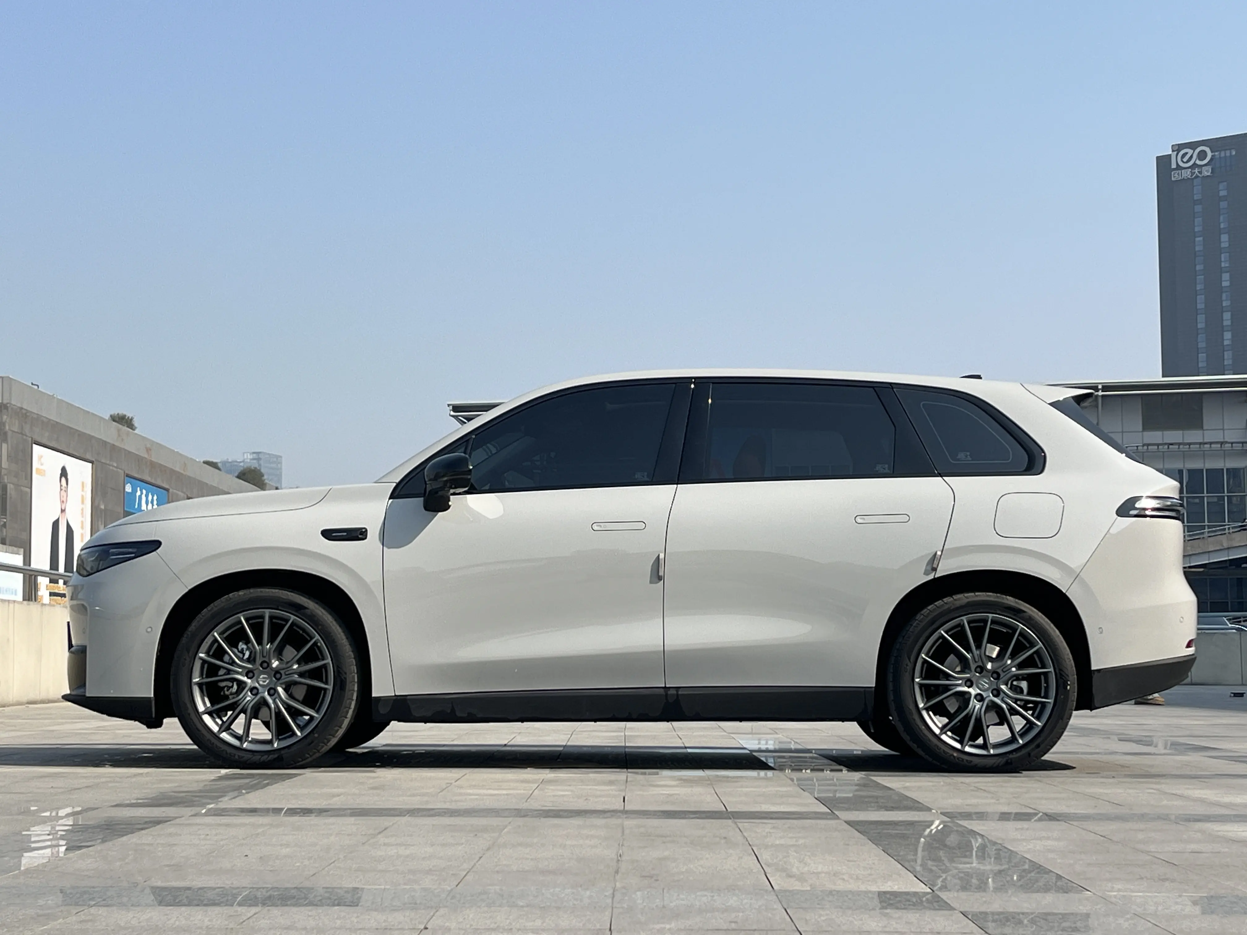 Leapmotor Zero running C10  из Китая