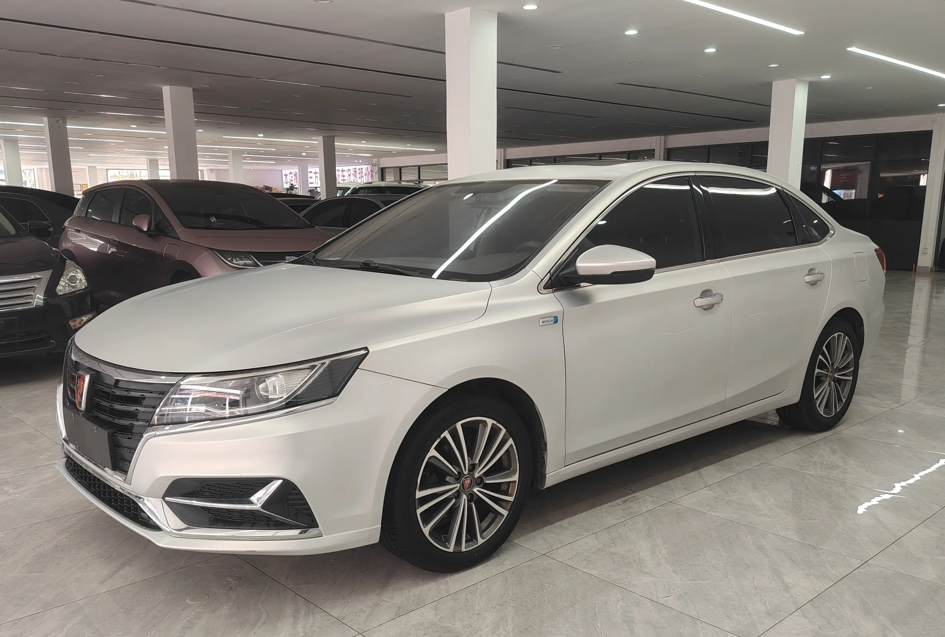 Roewe i6 Classic  из Китая