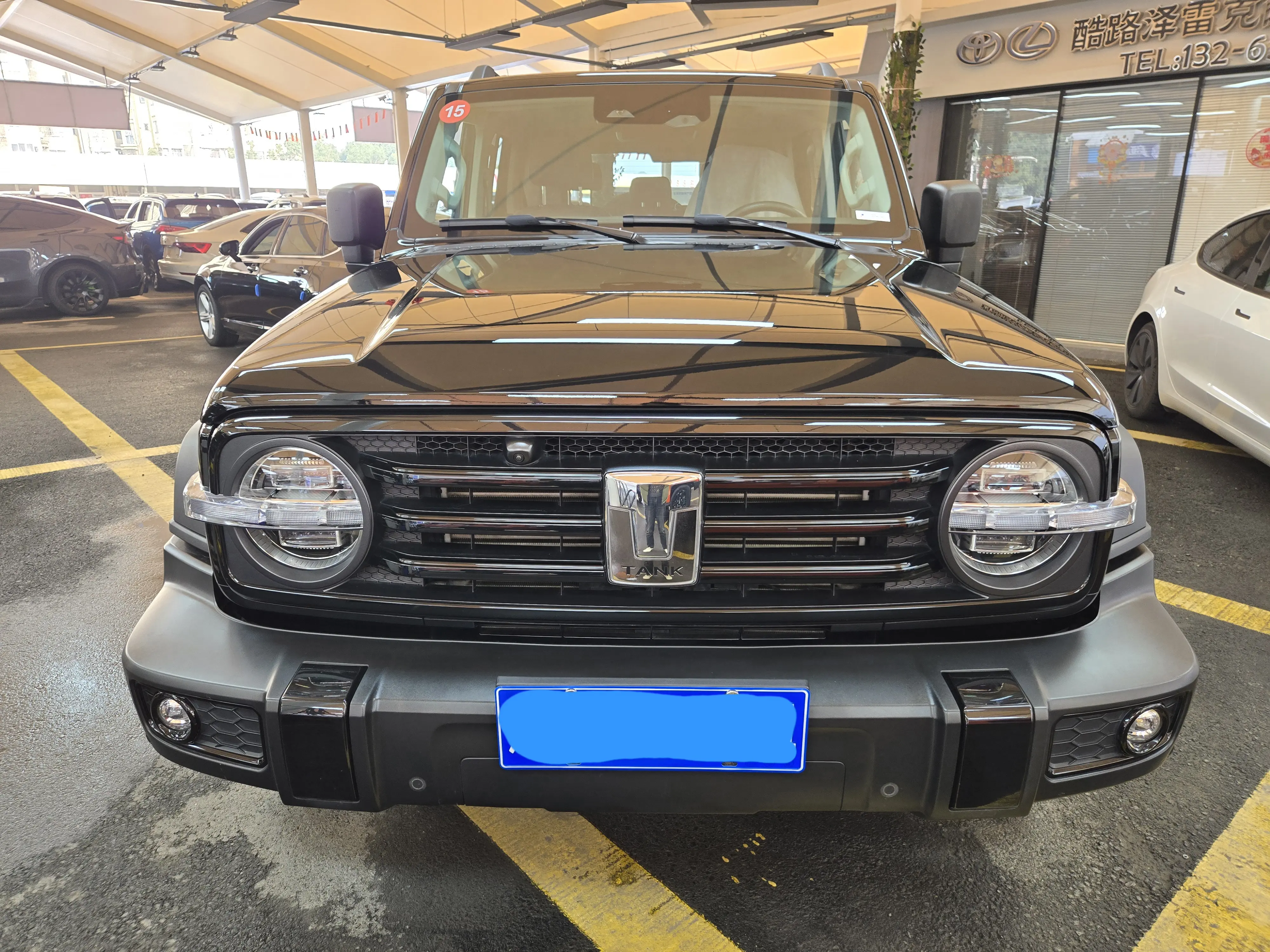 Tank 300  из Китая