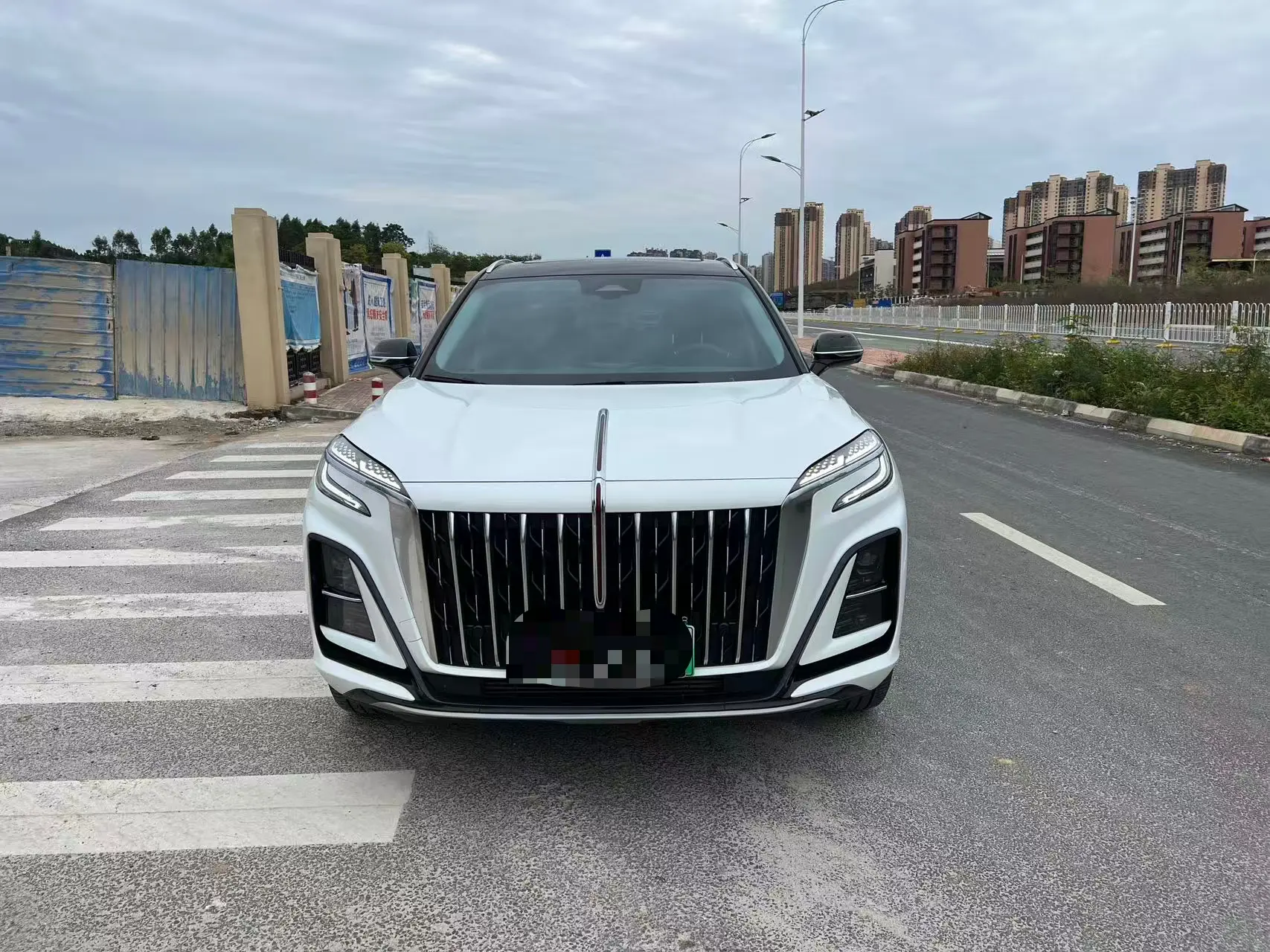 Hongqi HS3 PHEV  из Китая