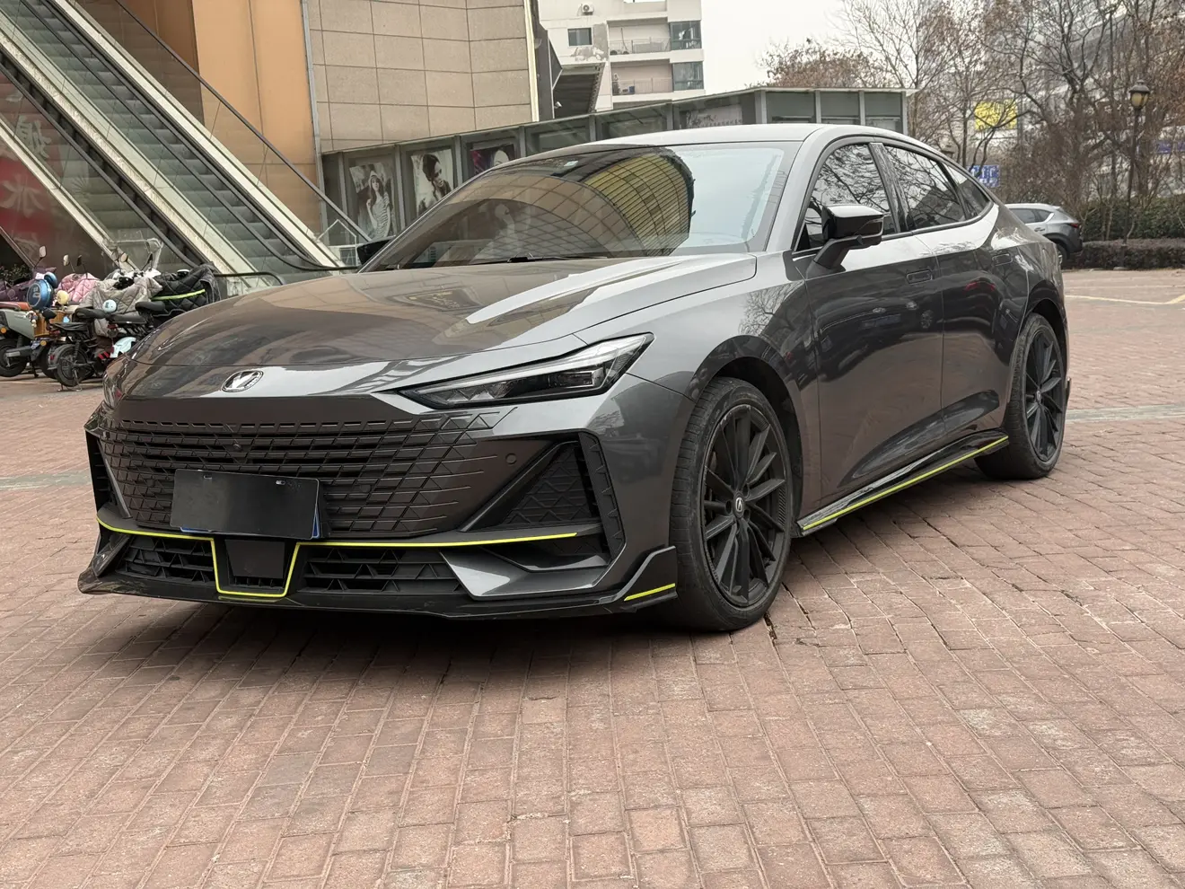 Changan UNI-V  из Китая