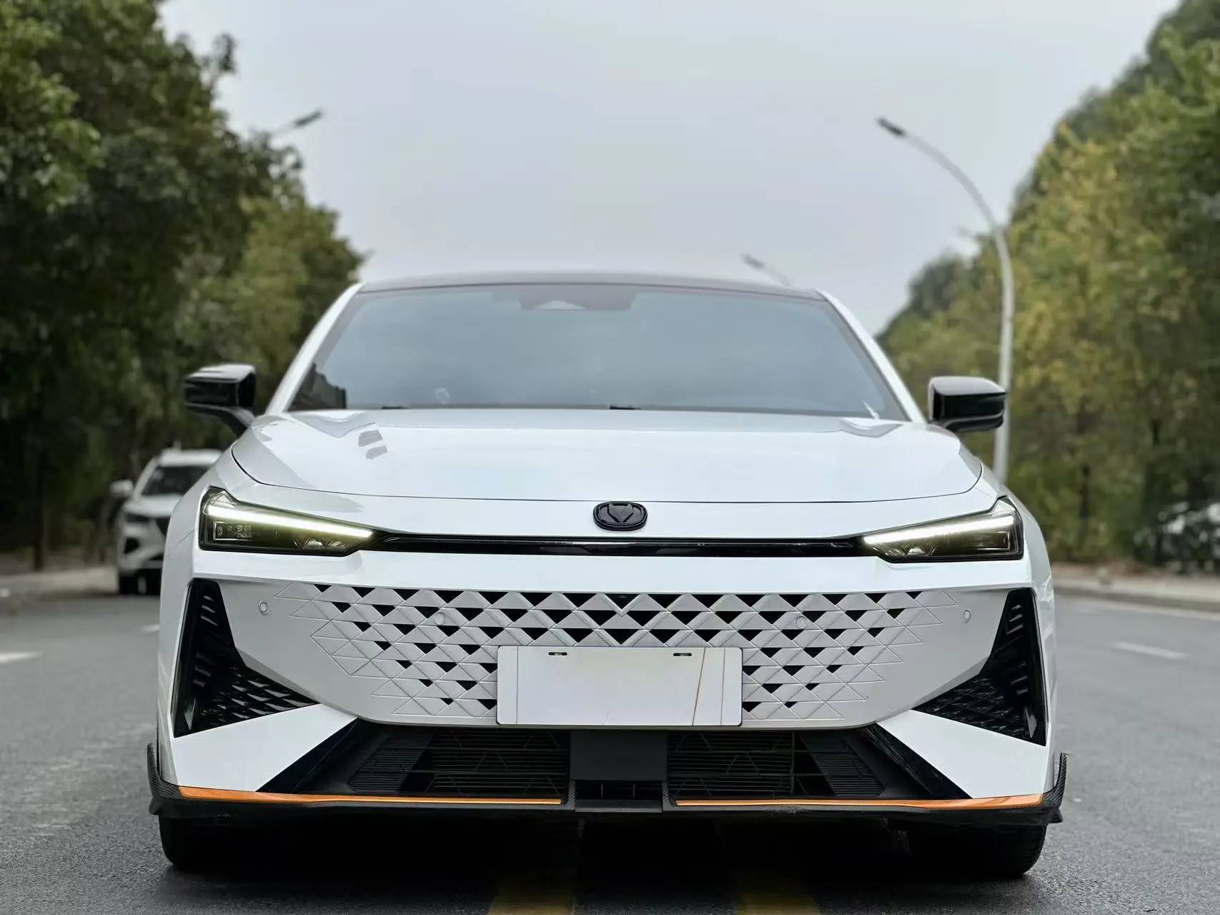 Changan UNI-V  из Китая