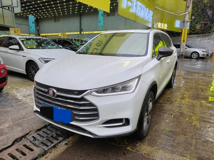 BYD Tang  из Китая