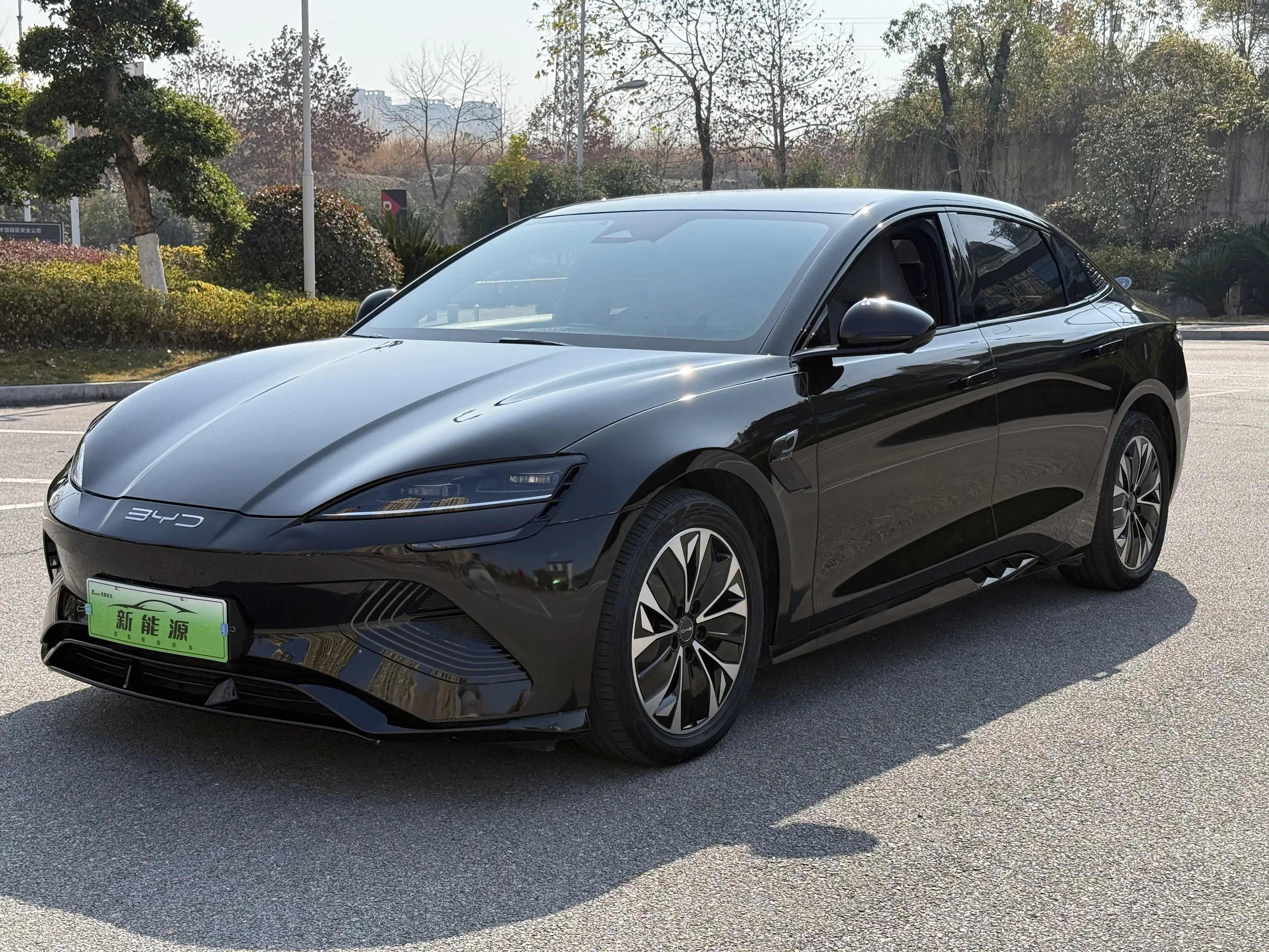 BYD Seal  из Китая