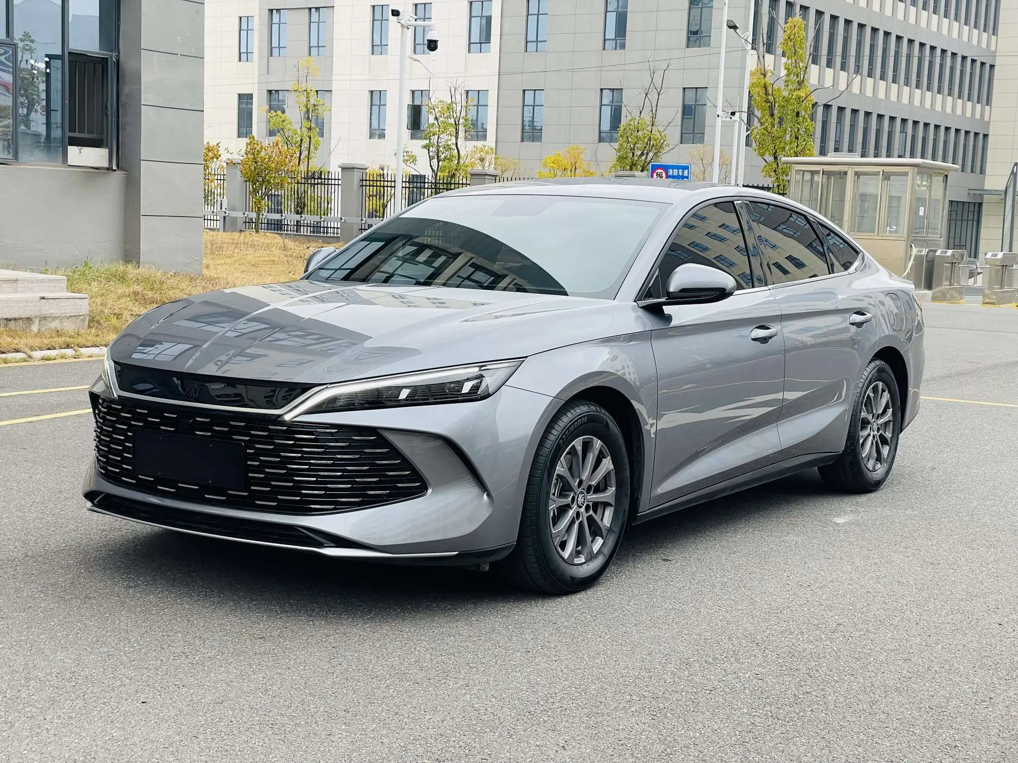 BYD Qin L DM  из Китая