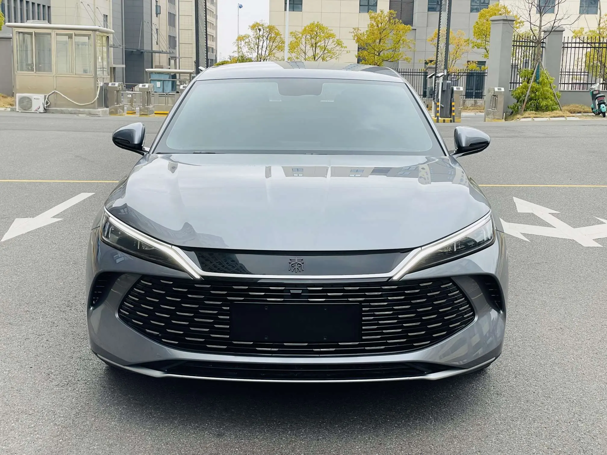 BYD Qin L DM  из Китая