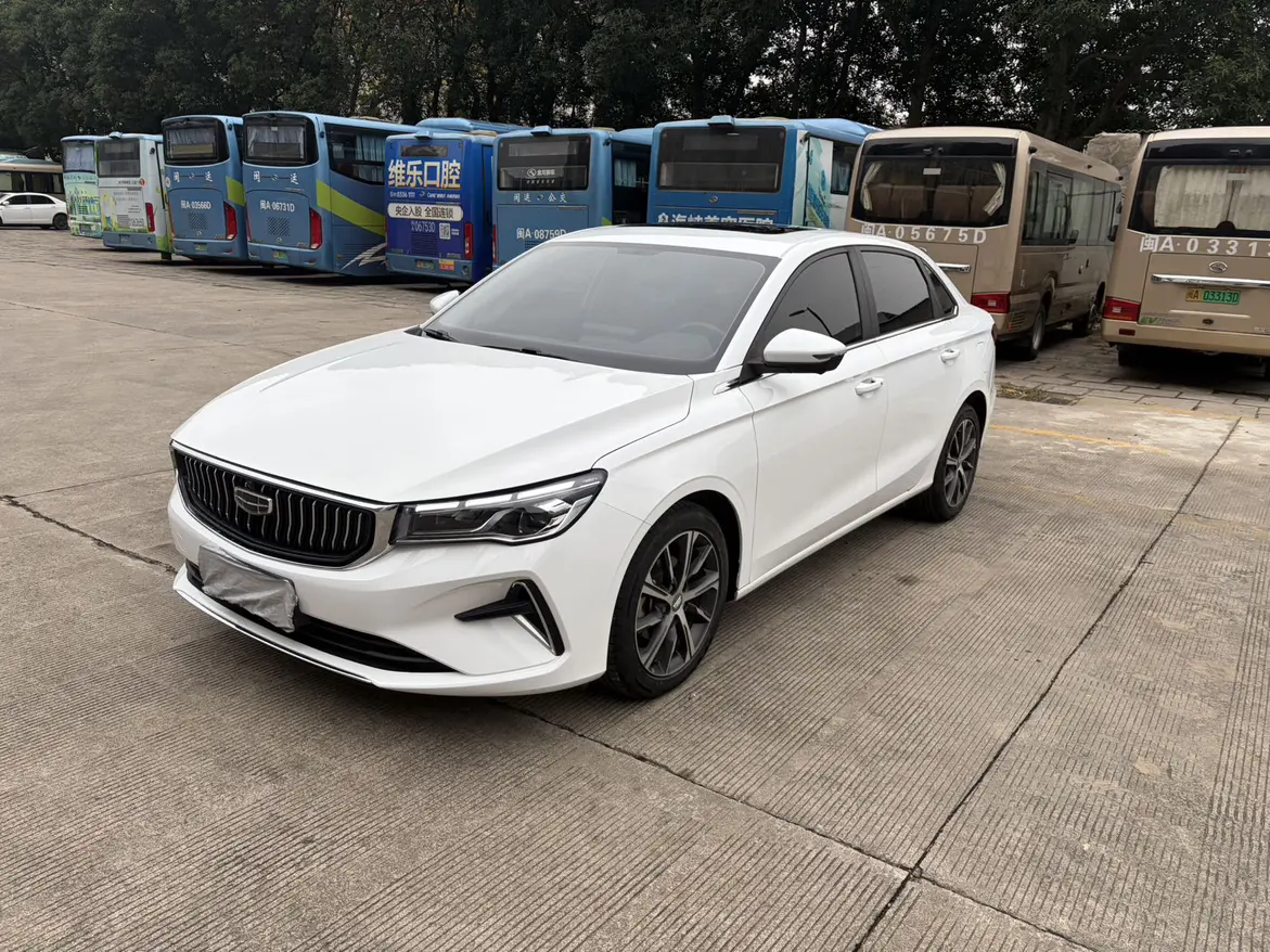 Geely Emgrand  из Китая