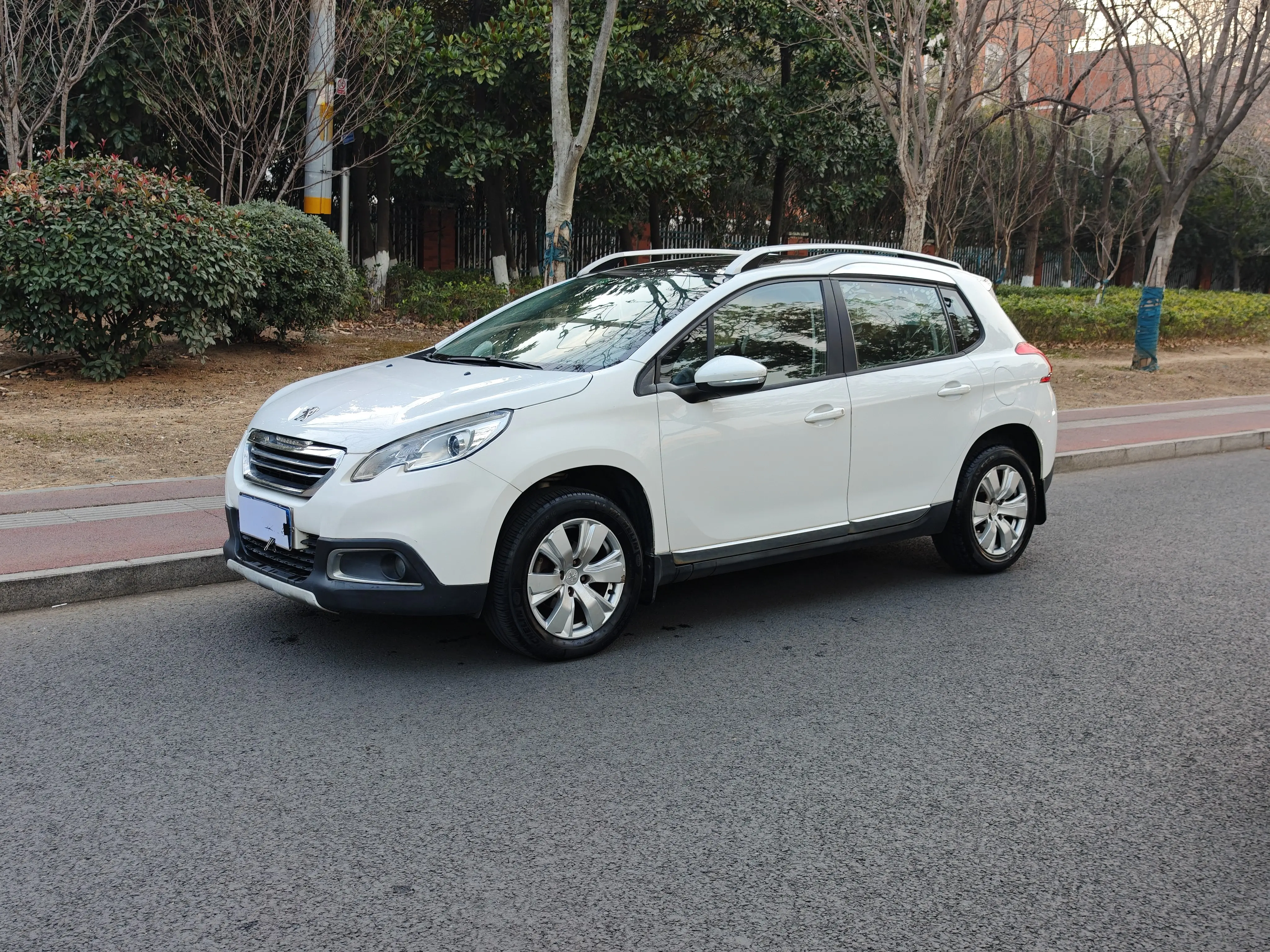 Peugeot 2008  из Китая