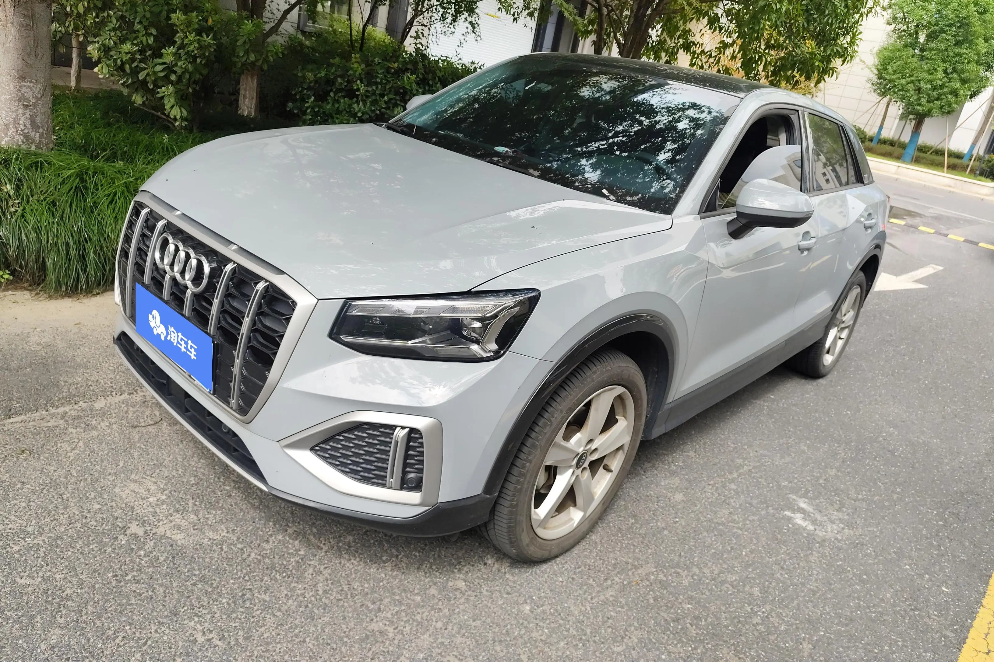 Audi Q2L  из Китая