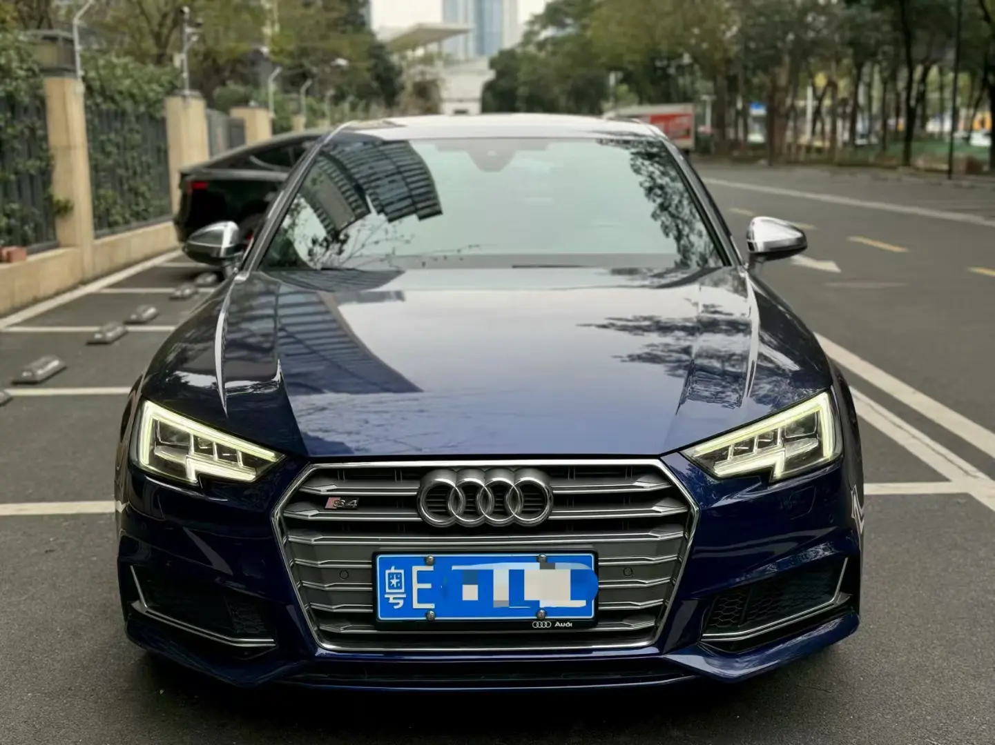 Audi S4  из Китая