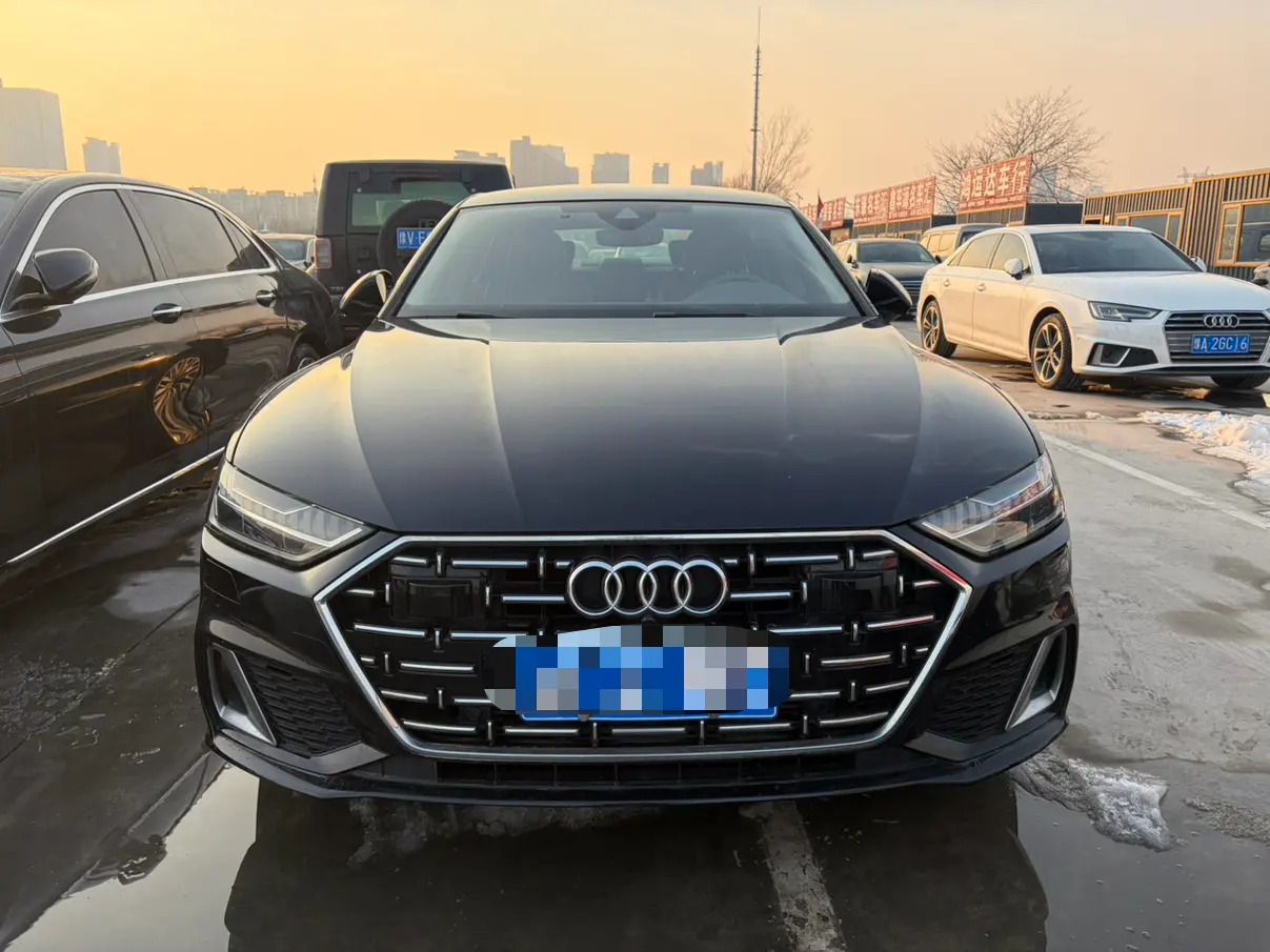 Audi A7L  из Китая