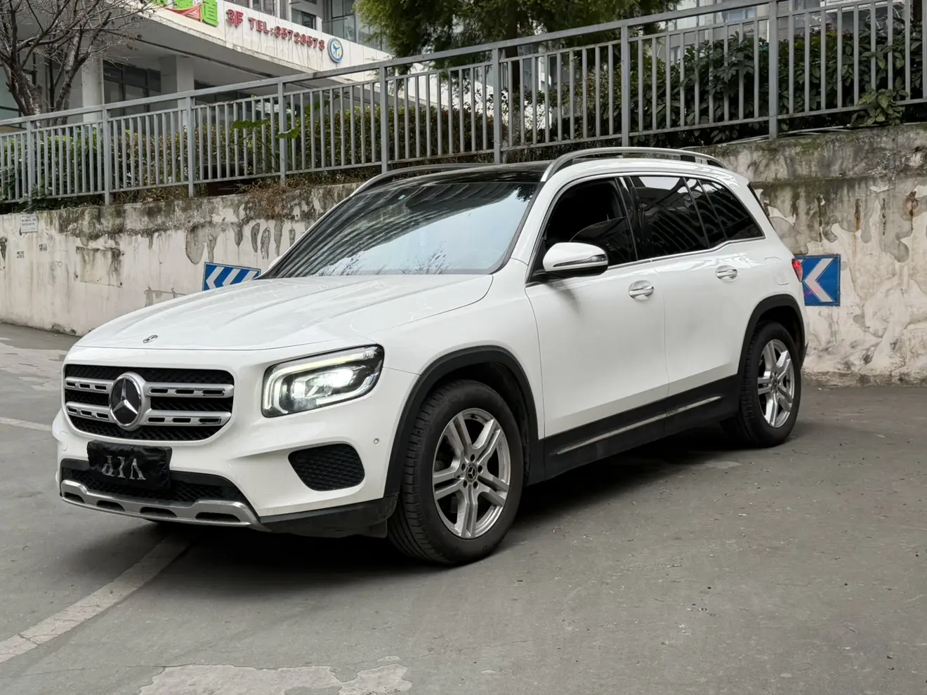 Mercedes-Benz GLB  из Китая