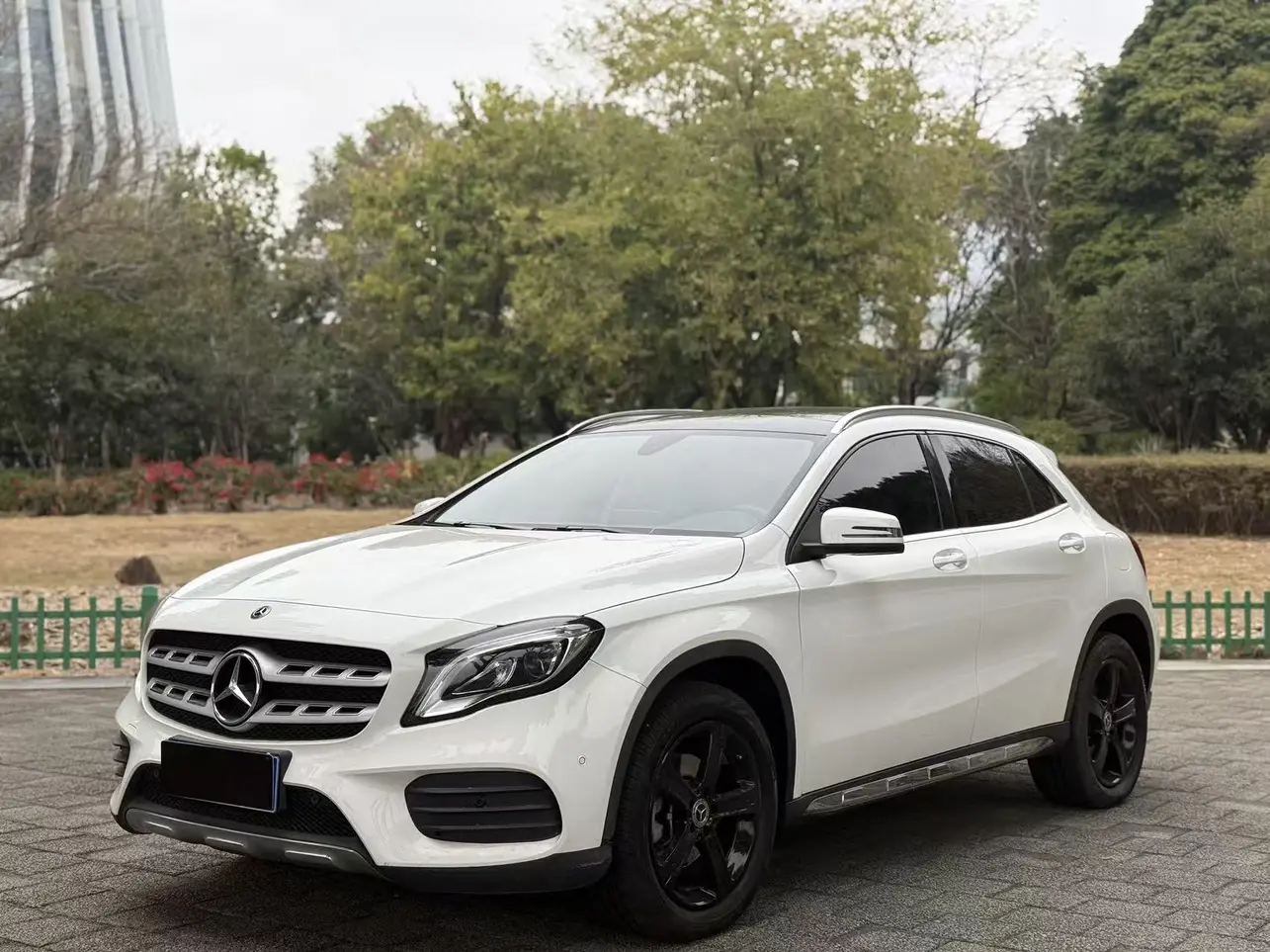 Mercedes-Benz GLA  из Китая