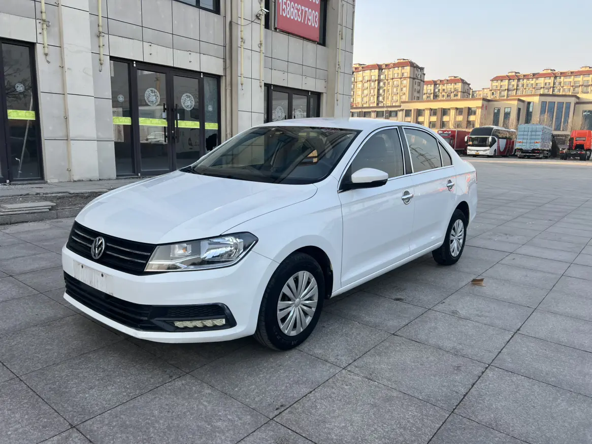 Volkswagen Santana  из Китая