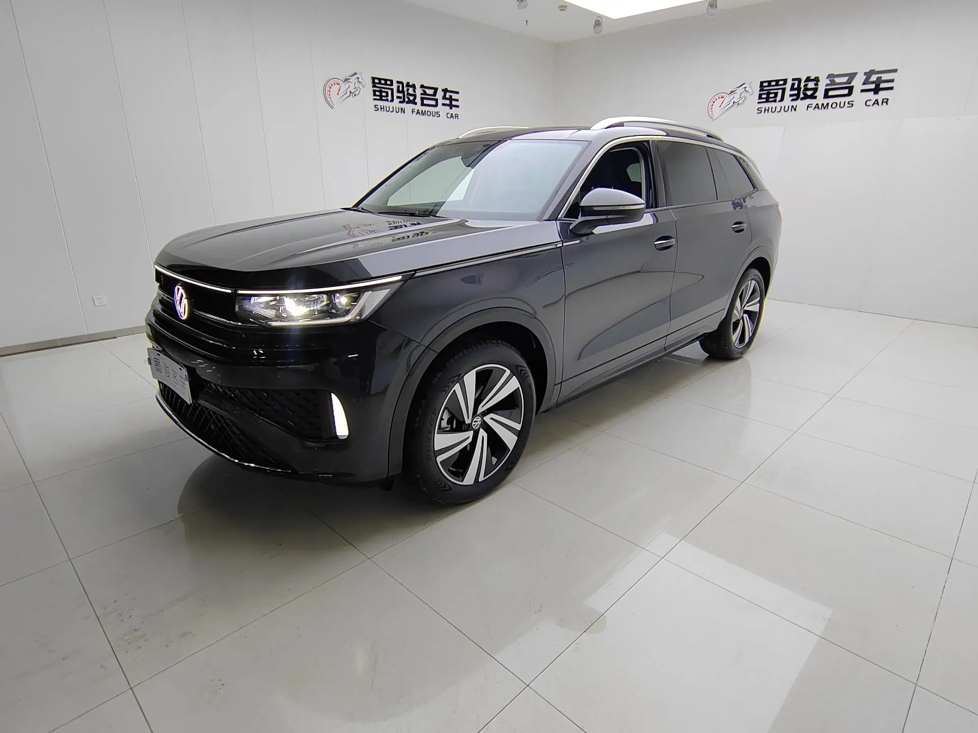 Volkswagen Patrol  из Китая