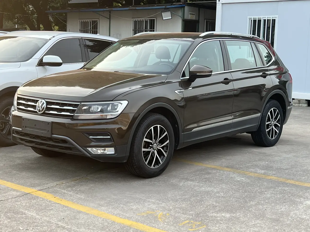 Volkswagen Tiguan L  из Китая