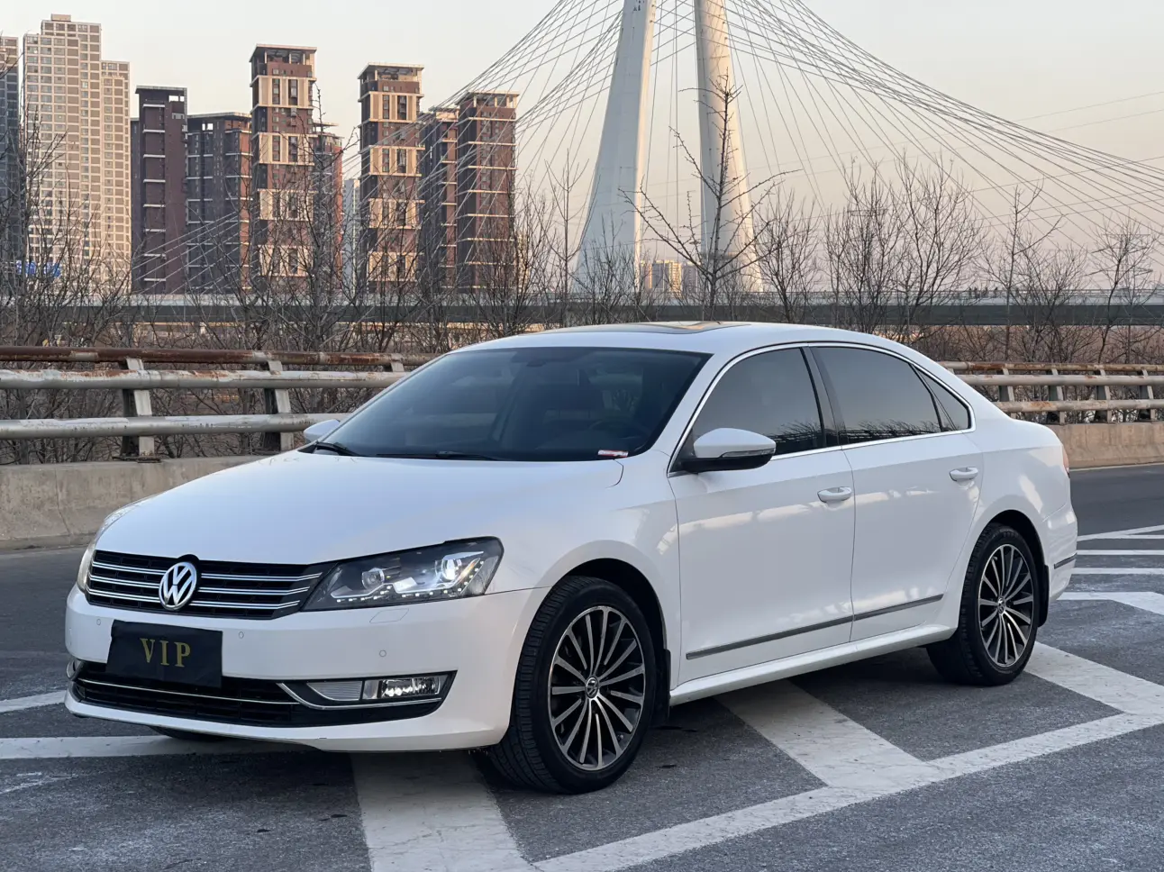 Volkswagen Passat  из Китая