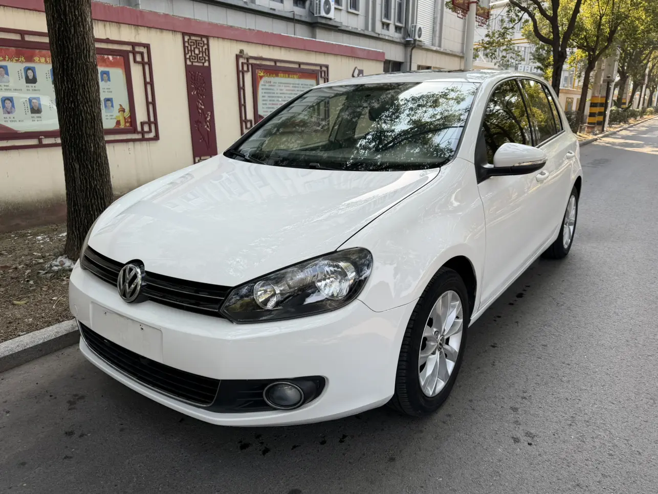 Volkswagen Golf  из Китая