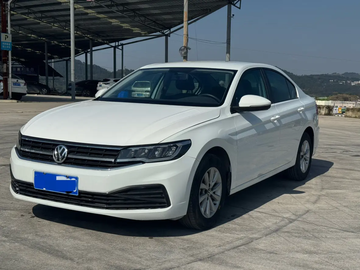 Volkswagen Bora  из Китая