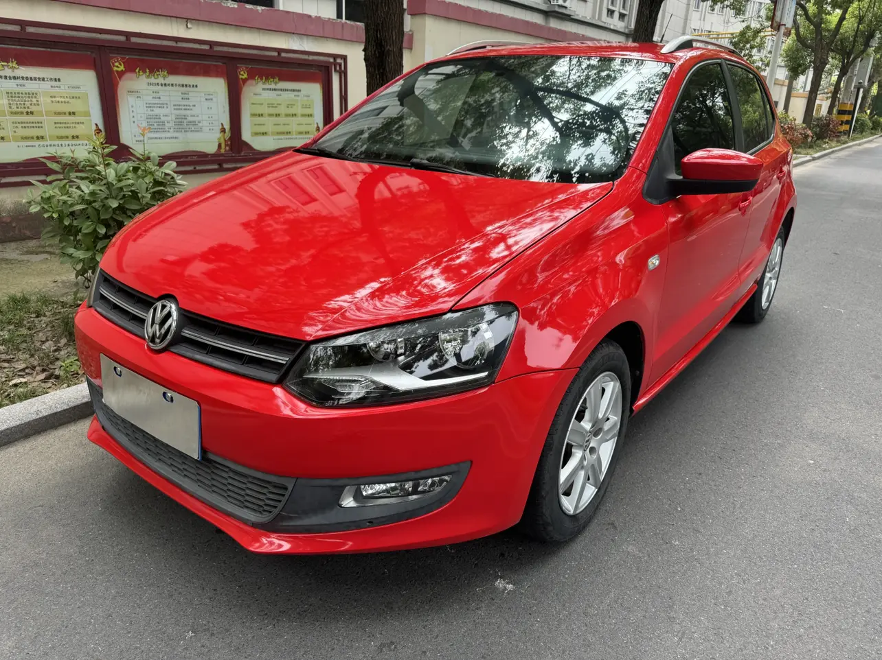 Volkswagen Polo  из Китая