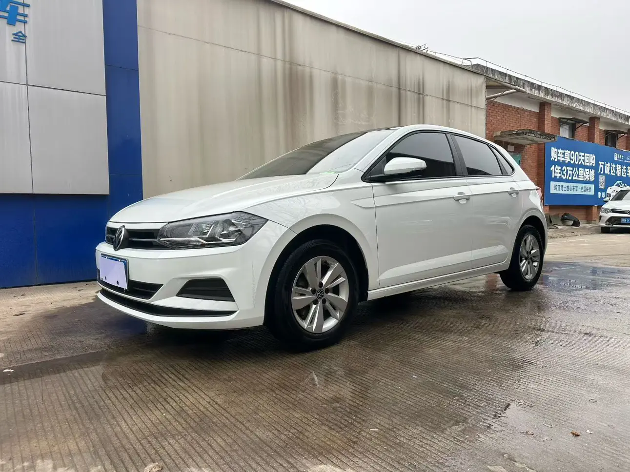 Volkswagen Polo  из Китая