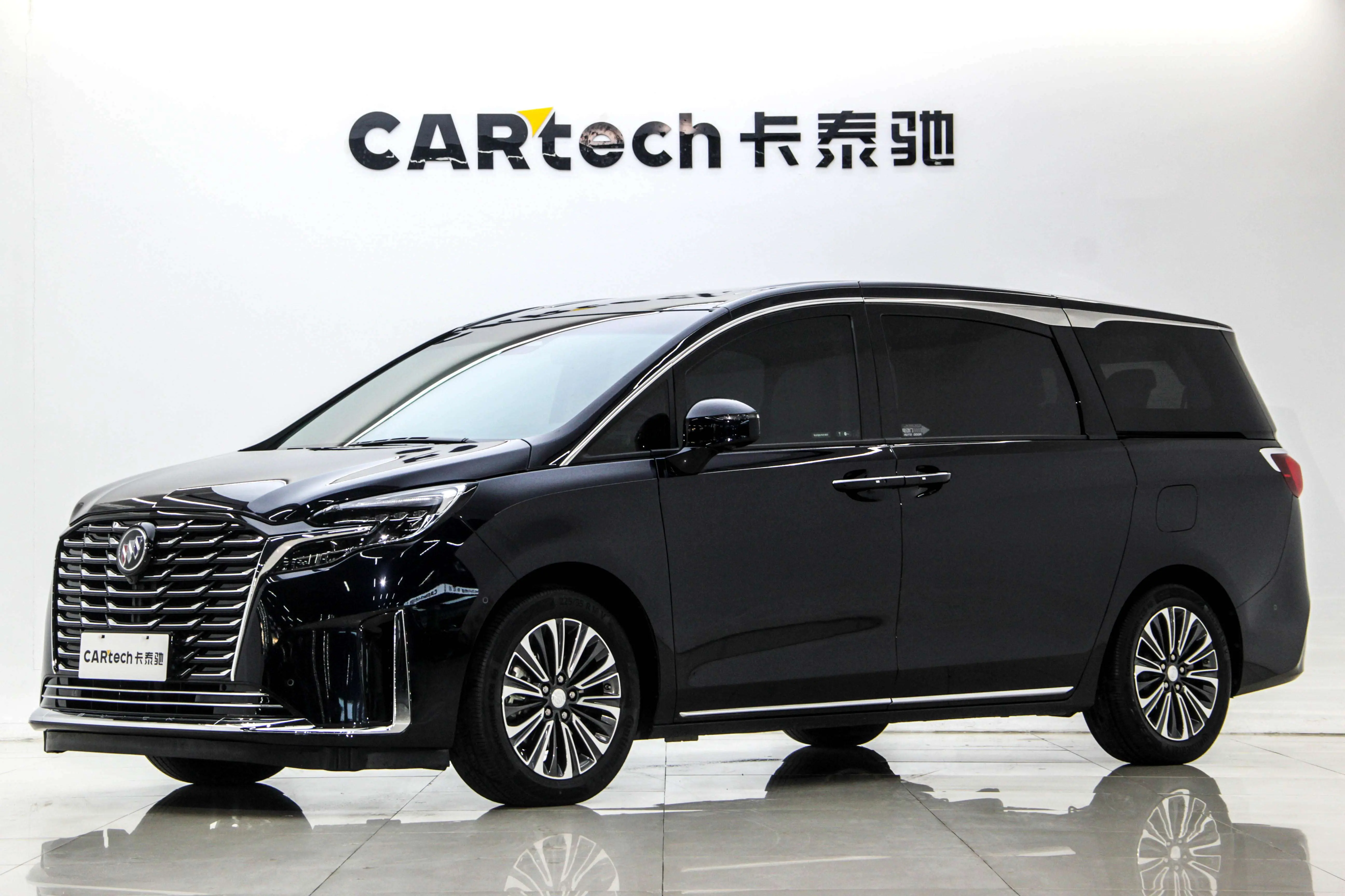 Buick GL8  из Китая