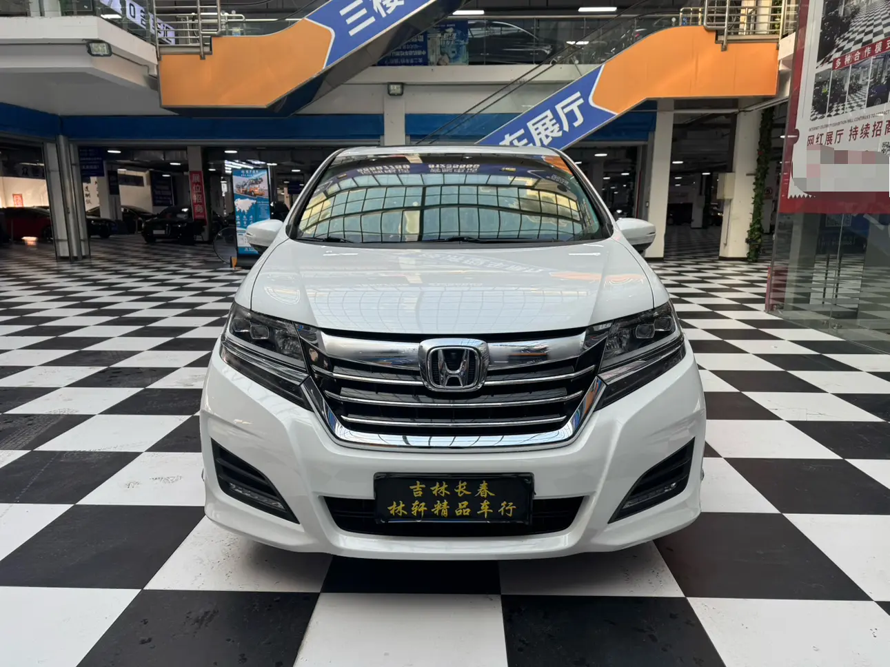 Honda Elysion (Alison)  из Китая