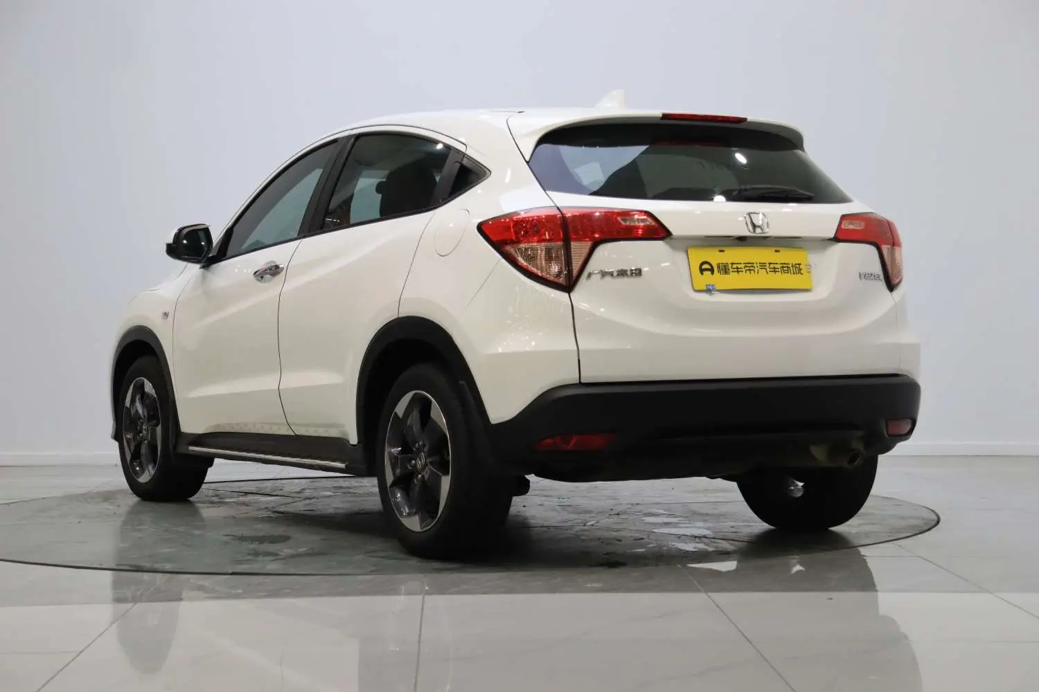 Honda Vezel (Binzhi)  из Китая