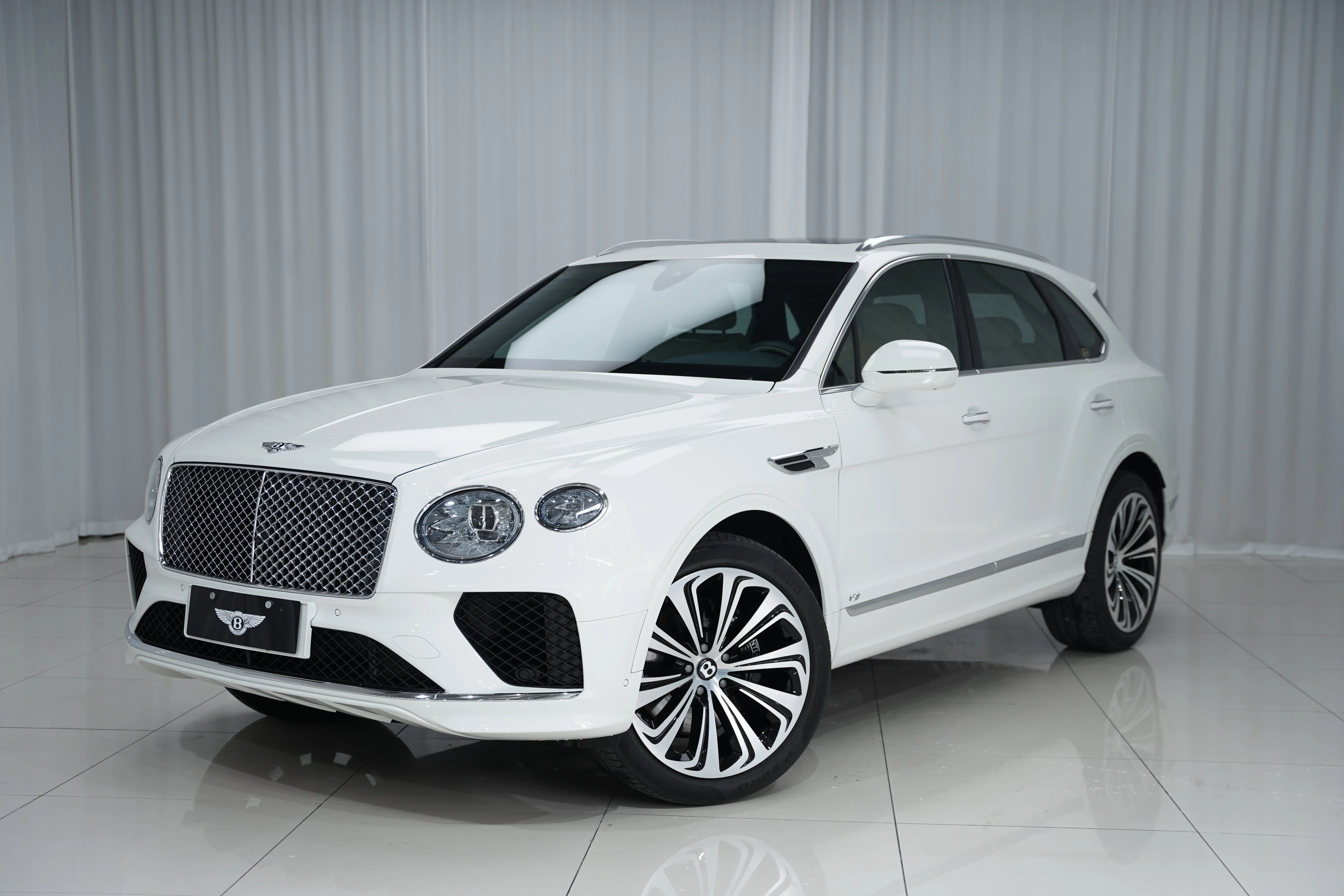 Bentley Bentayga  из Китая
