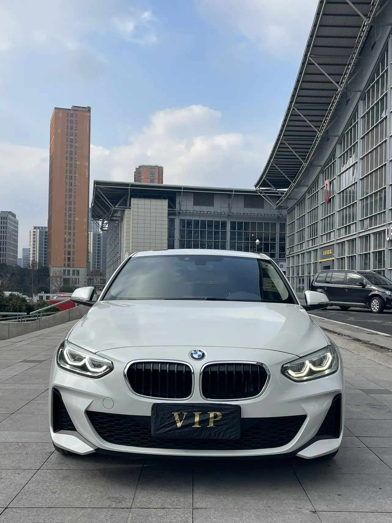 BMW 1 Series  из Китая