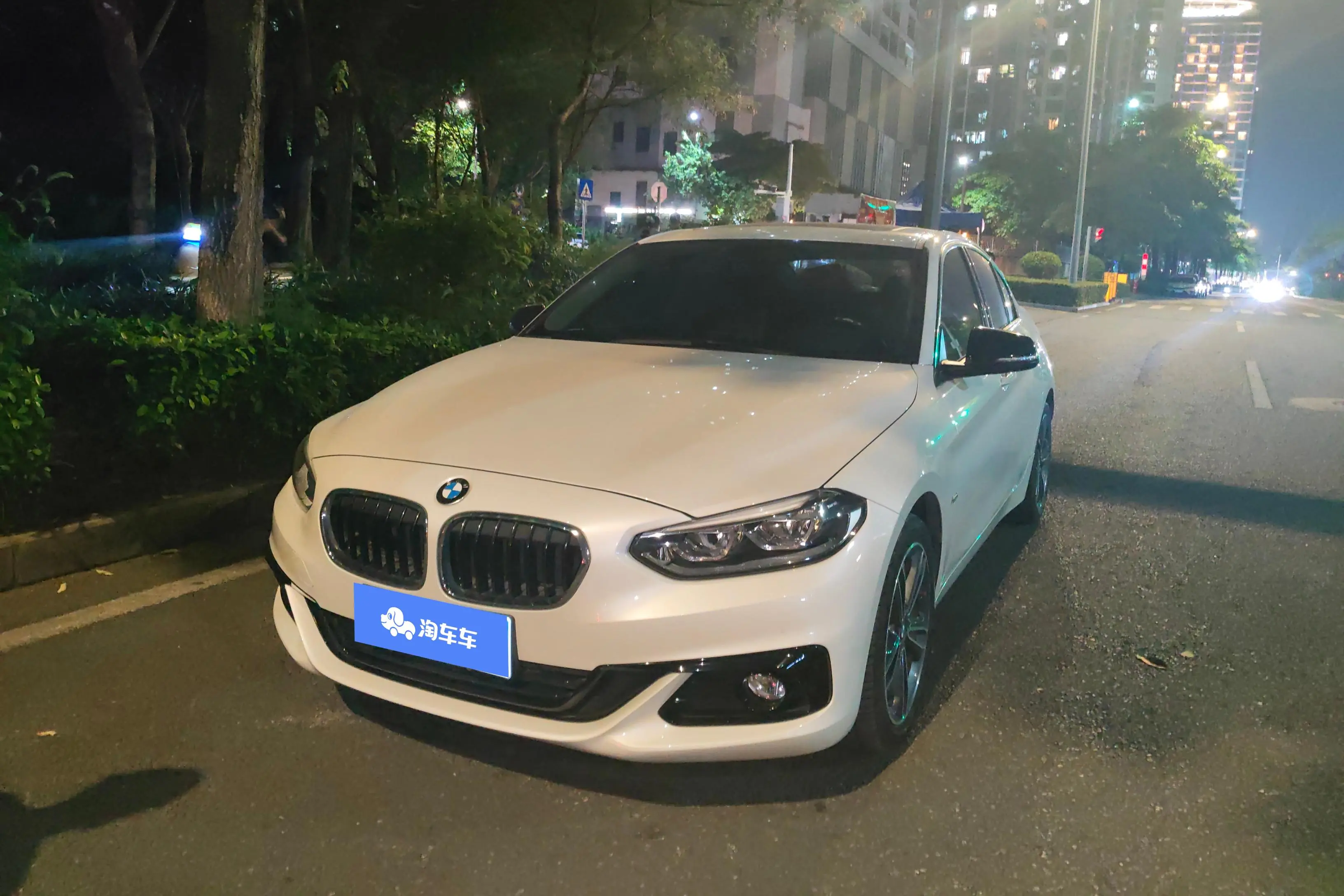 BMW 1 Series  из Китая