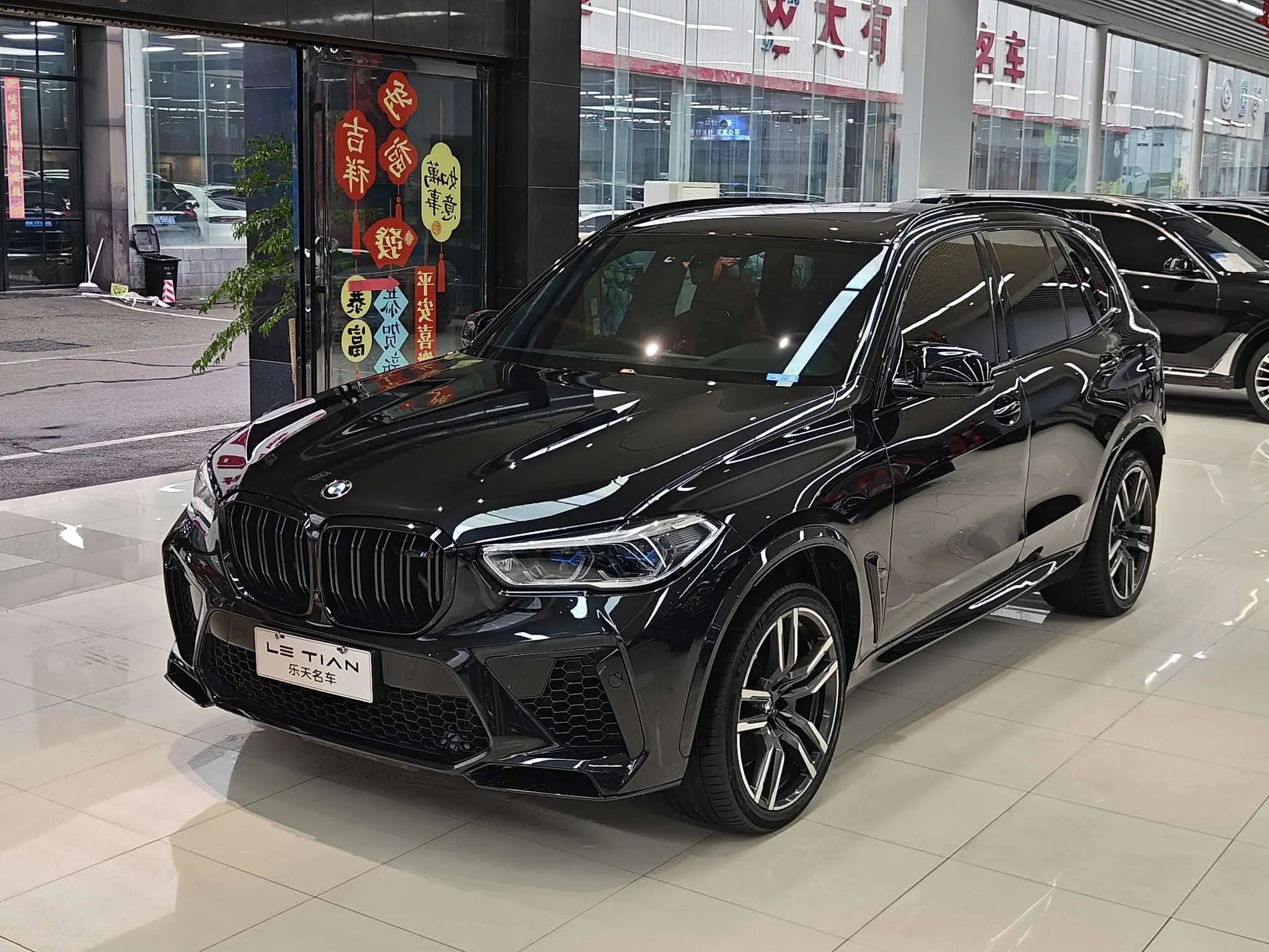 BMW X5M  из Китая