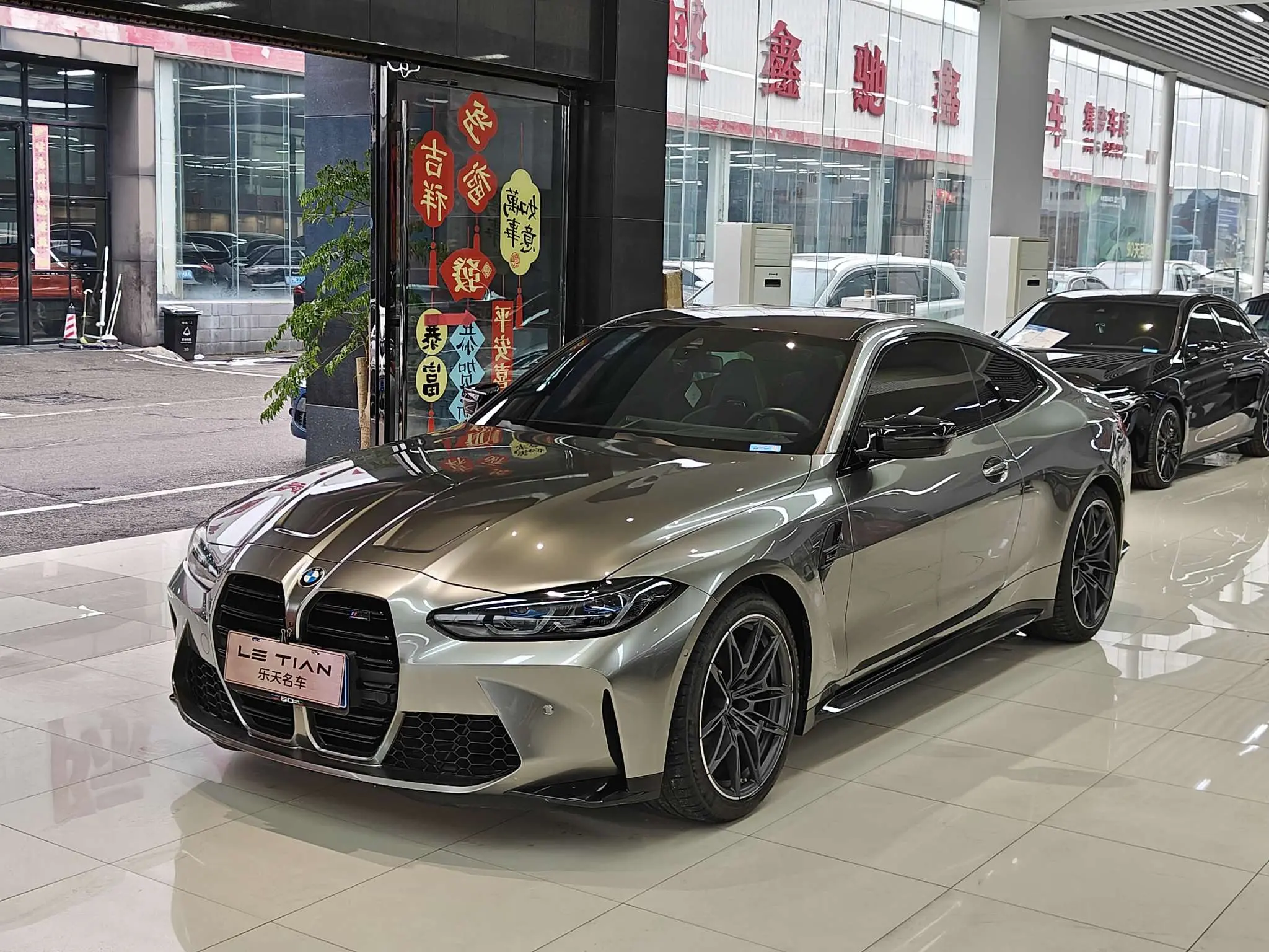 BMW M4  из Китая